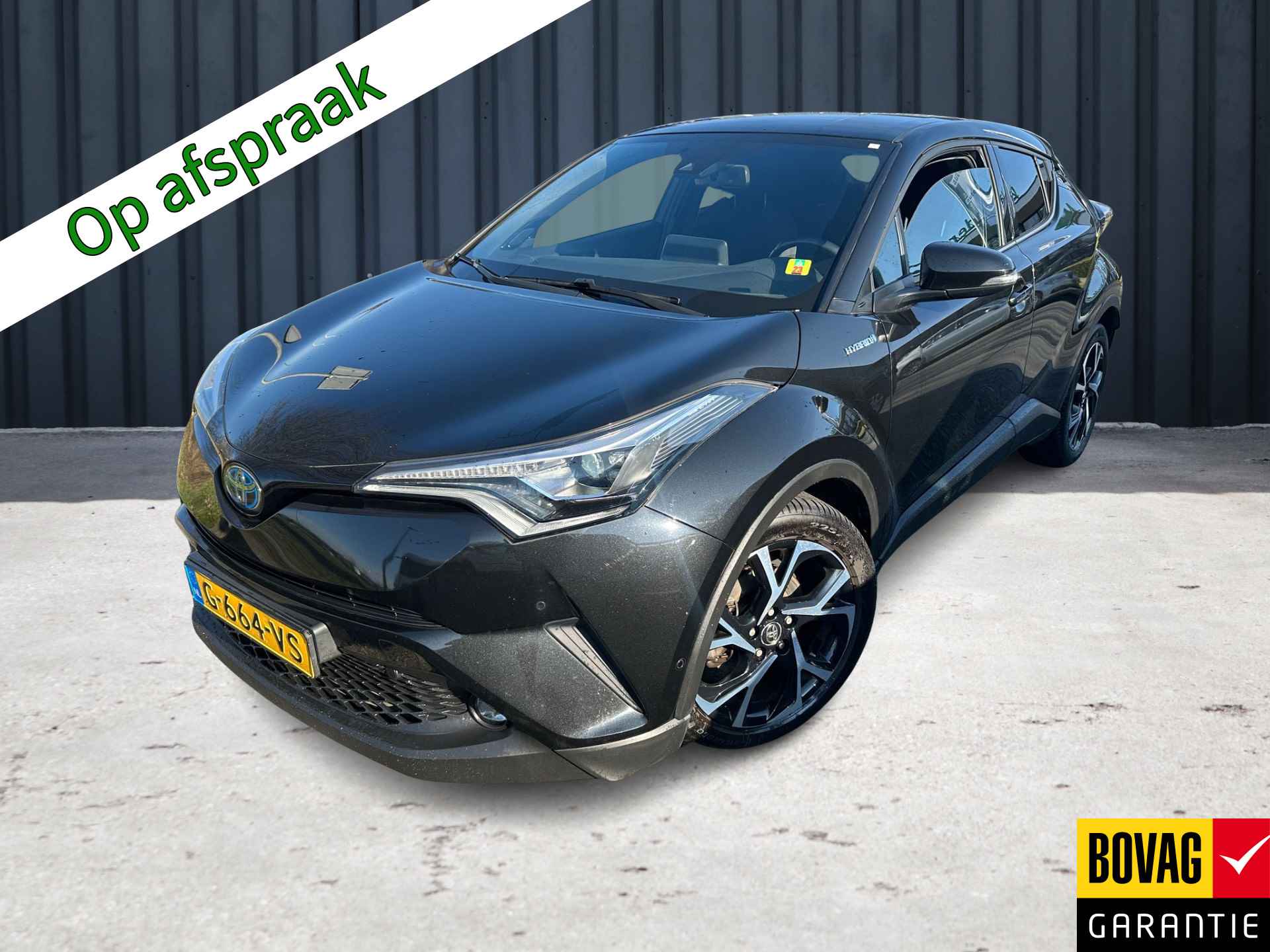 Toyota C-HR 1.8 Hybrid Style Ultimate (98 PK) 1e-Eig. Keurig-Onderh. BOVAG-Garantie. NL-Auto. Navigatie, Adaptive-Cruisecontrol, Keyless-Entry/Start, Achteruitrijcamera, Parkeersensoren-V+A, Premium-Audio, Bluetooth, DAB, Stoelverwarming Stuurverwarming, Licht-Zicht-Pakket, Lm-Velgen-18Inch, Privacy-Glas