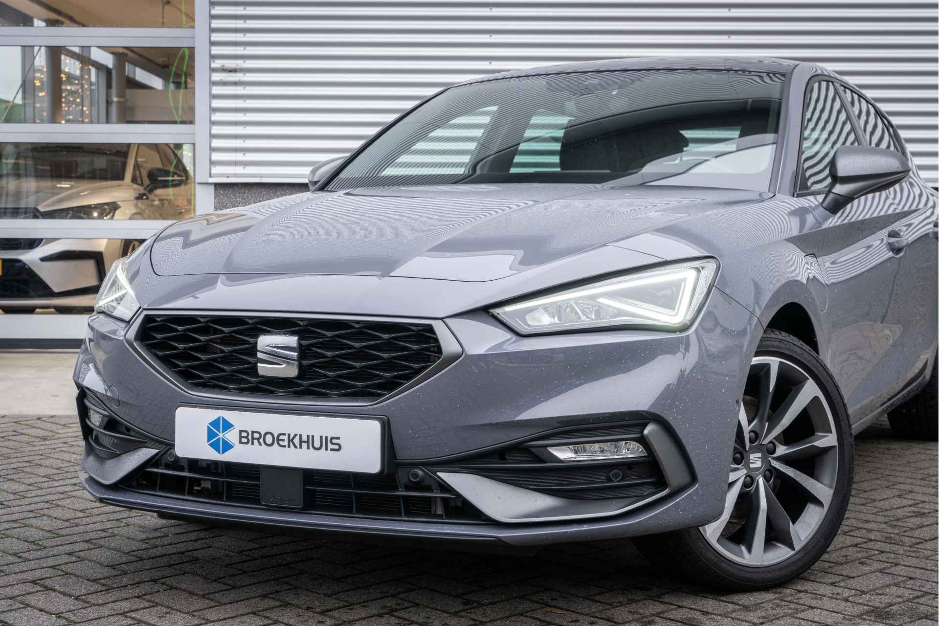 SEAT Leon 1.4 TSI 204 PK eHybrid PHEV FR Business Intense | Panoramadak | Keyless | Achteruitrijcamera | Stoel + stuur verwarming | Naviga - 5/40