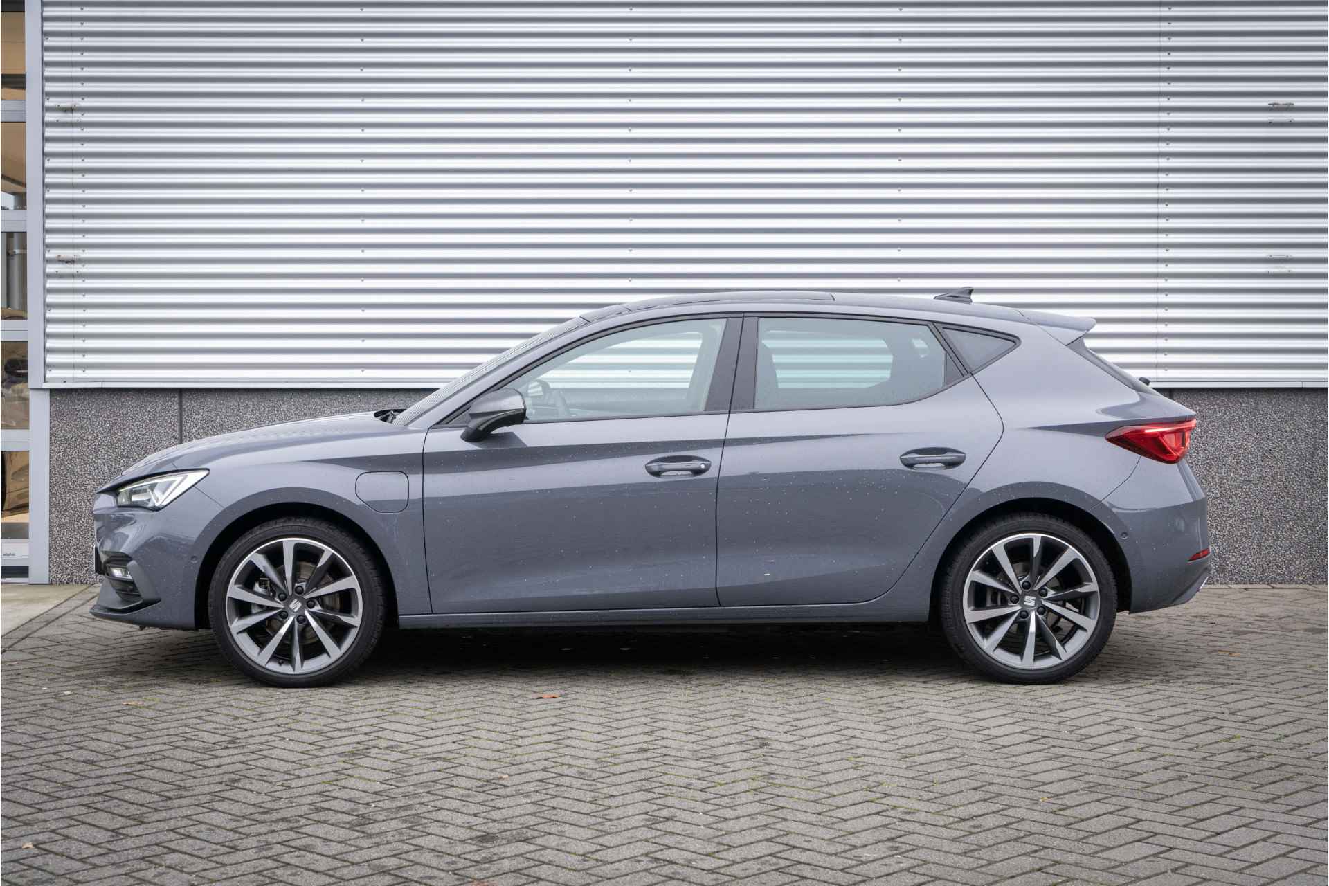 SEAT Leon 1.4 TSI 204 PK eHybrid PHEV FR Business Intense | Panoramadak | Keyless | Achteruitrijcamera | Stoel + stuur verwarming | Naviga - 7/40