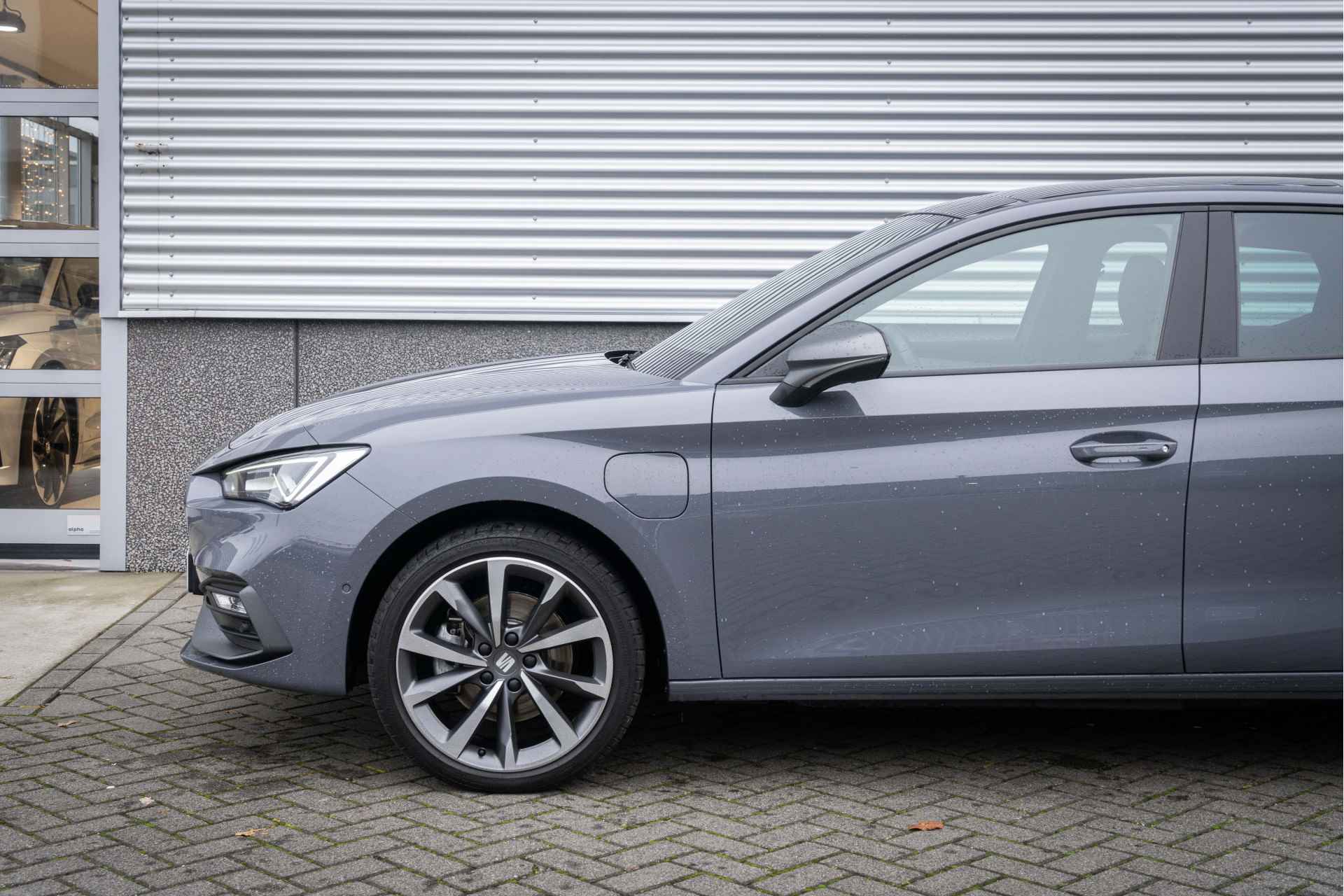 SEAT Leon 1.4 TSI 204 PK eHybrid PHEV FR Business Intense | Panoramadak | Keyless | Achteruitrijcamera | Stoel + stuur verwarming | Naviga - 8/40