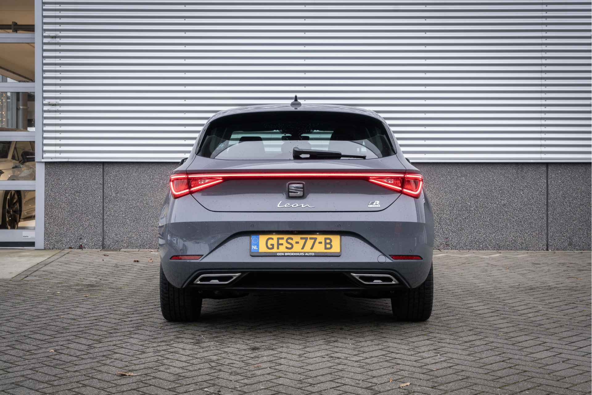 SEAT Leon 1.4 TSI 204 PK eHybrid PHEV FR Business Intense | Panoramadak | Keyless | Achteruitrijcamera | Stoel + stuur verwarming | Naviga - 11/40