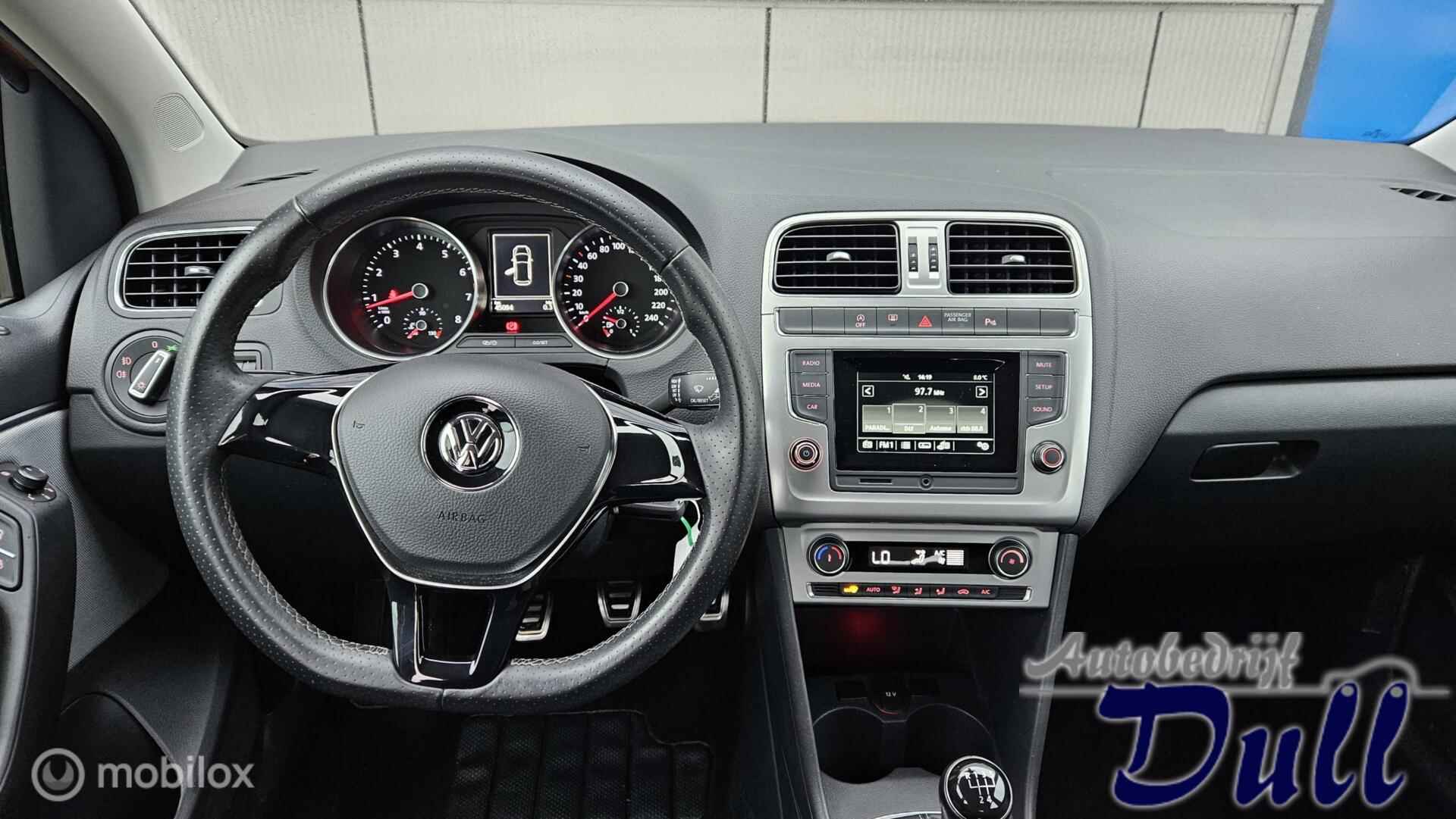 Volkswagen Polo 1.2 TSI 90 PK Cross 45094 KM!! NIEUWSTAAT!!! - 15/29