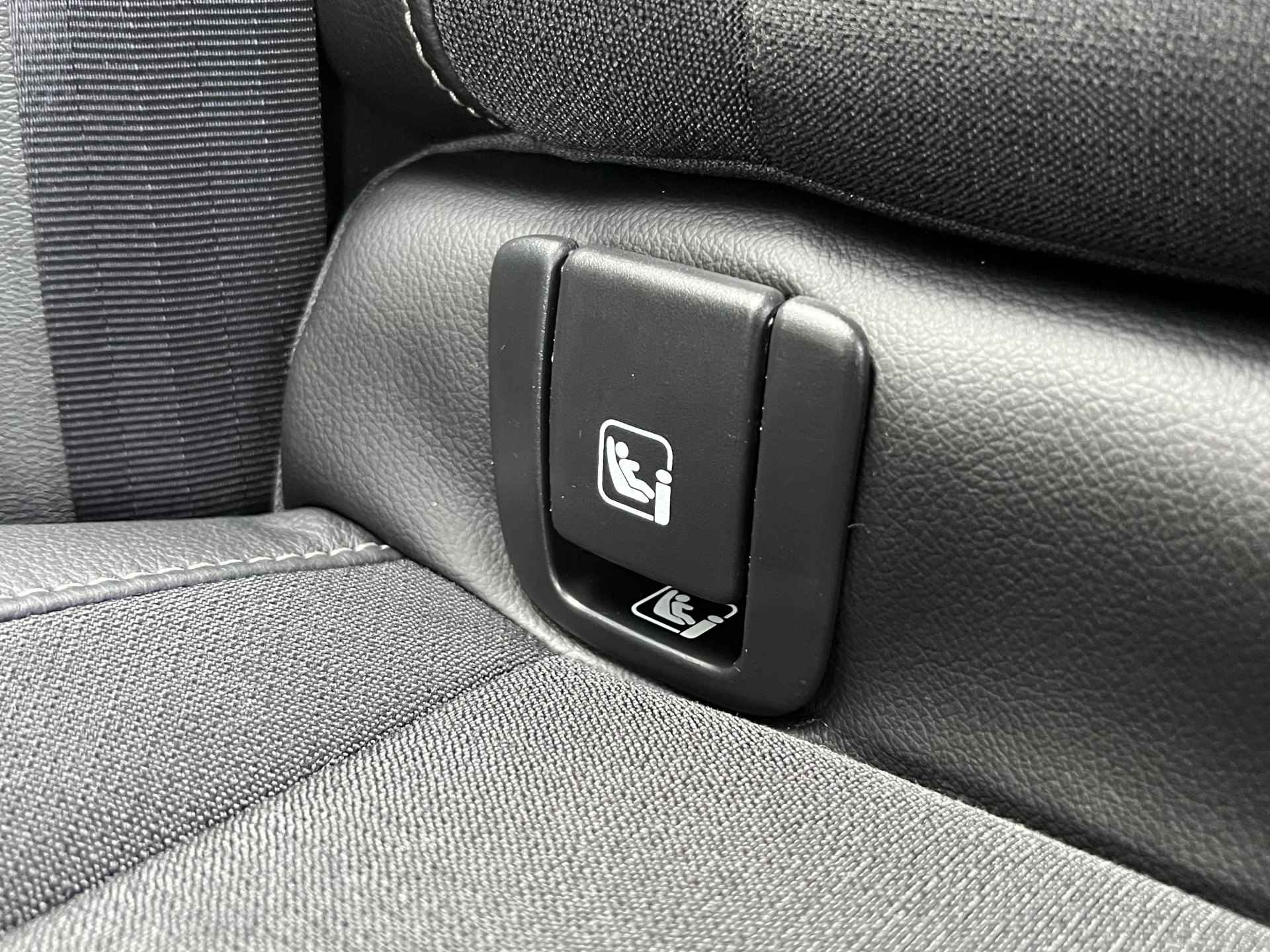 Volvo XC40 1.5 T3 Momentum Navigatie Camera Parkeersensoren v+a Led Koplampen Stoelverwarming Harman Kardon Audio Apple Carplay Android Auto Elek. Achterklep Blis - 37/48