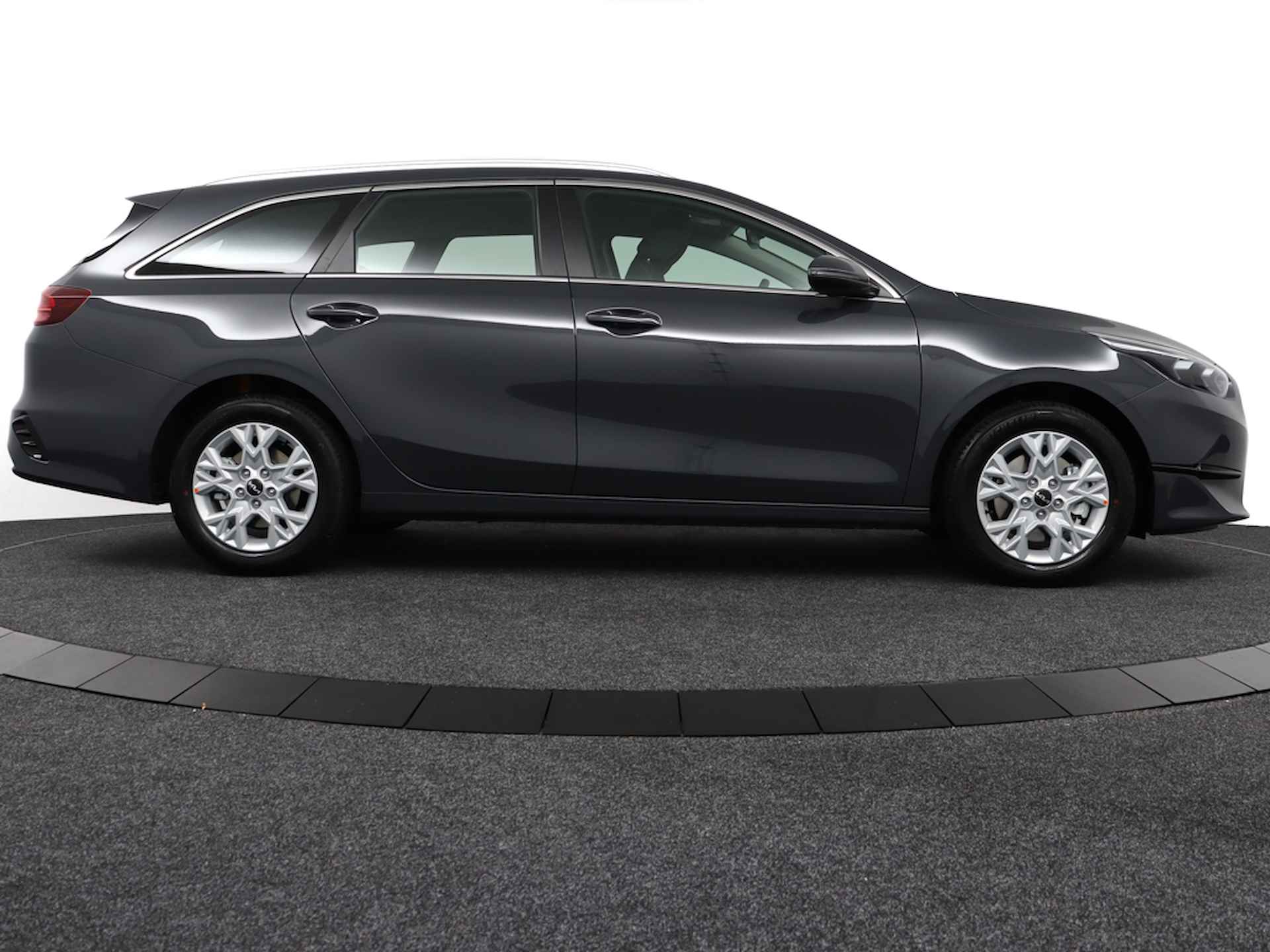 Kia Ceed Sportswagon 1.5 T-GDi DynamicLine - Direct leverbaar! - Navigatie - Cruise Control - Climate Control - Apple CarPlay / Android Auto - Fabrieksgarantie tot 01-2032 - 10/51