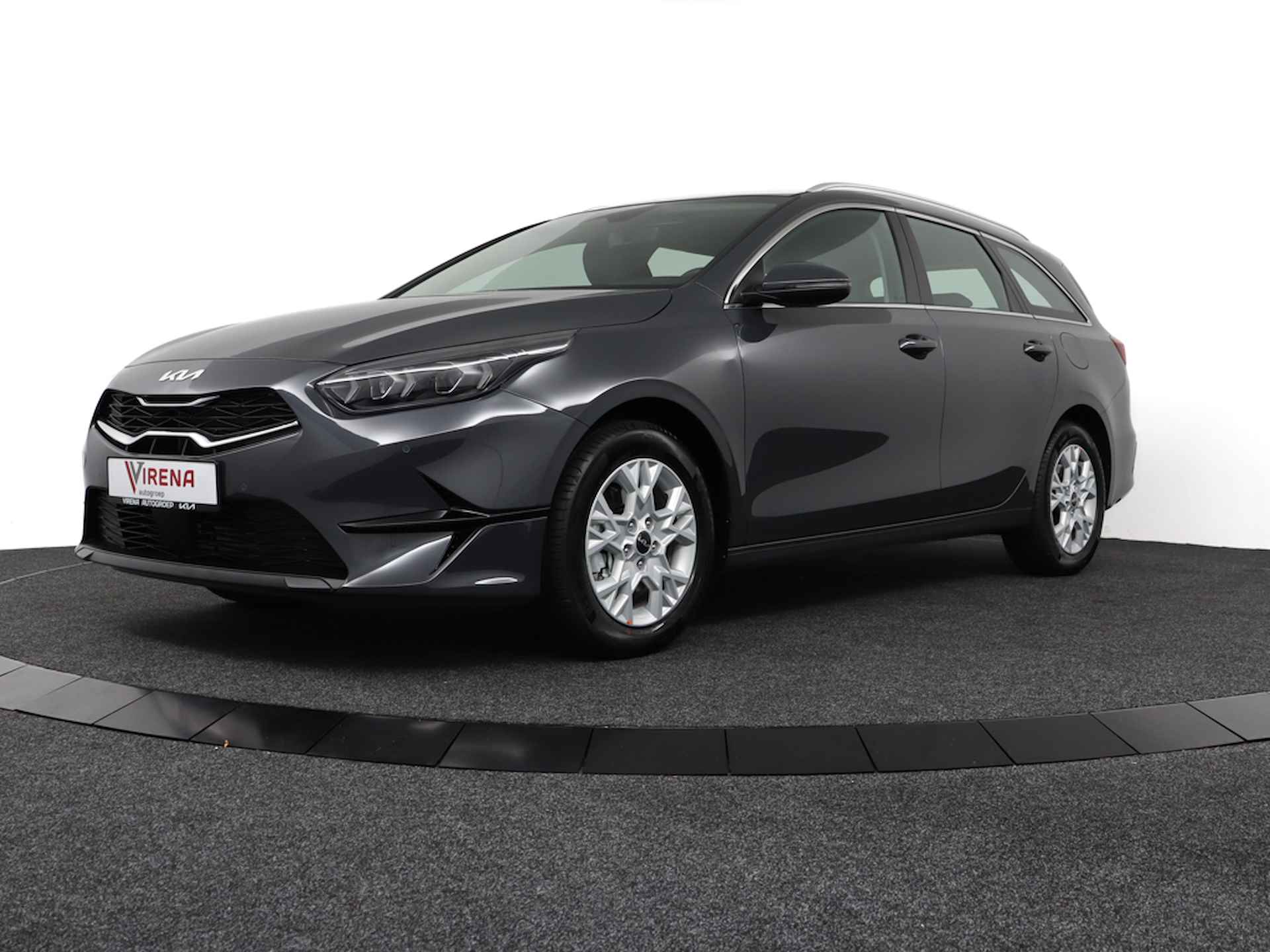 Kia Ceed Sportswagon 1.5 T-GDi DynamicLine - Direct leverbaar! - Navigatie - Cruise Control - Climate Control - Apple CarPlay / Android Auto - Fabrieksgarantie tot 01-2032 - 2/51