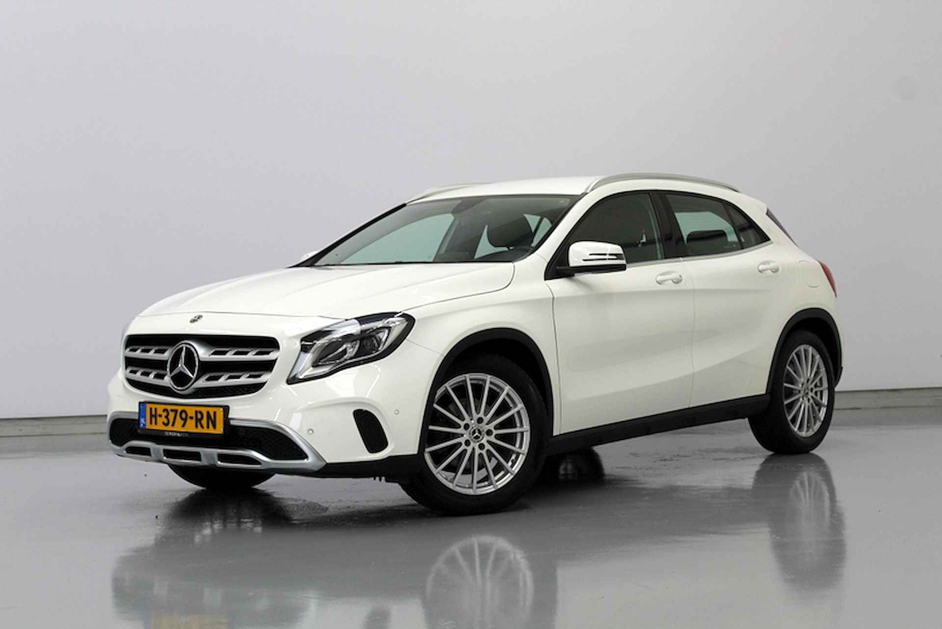 Mercedes-Benz GLA 180 123PK, AUTOMAAT | LEER | NAVIGATIE | CRUISE CONTROLE | TREKHAAK | CARPLAY - 8/35