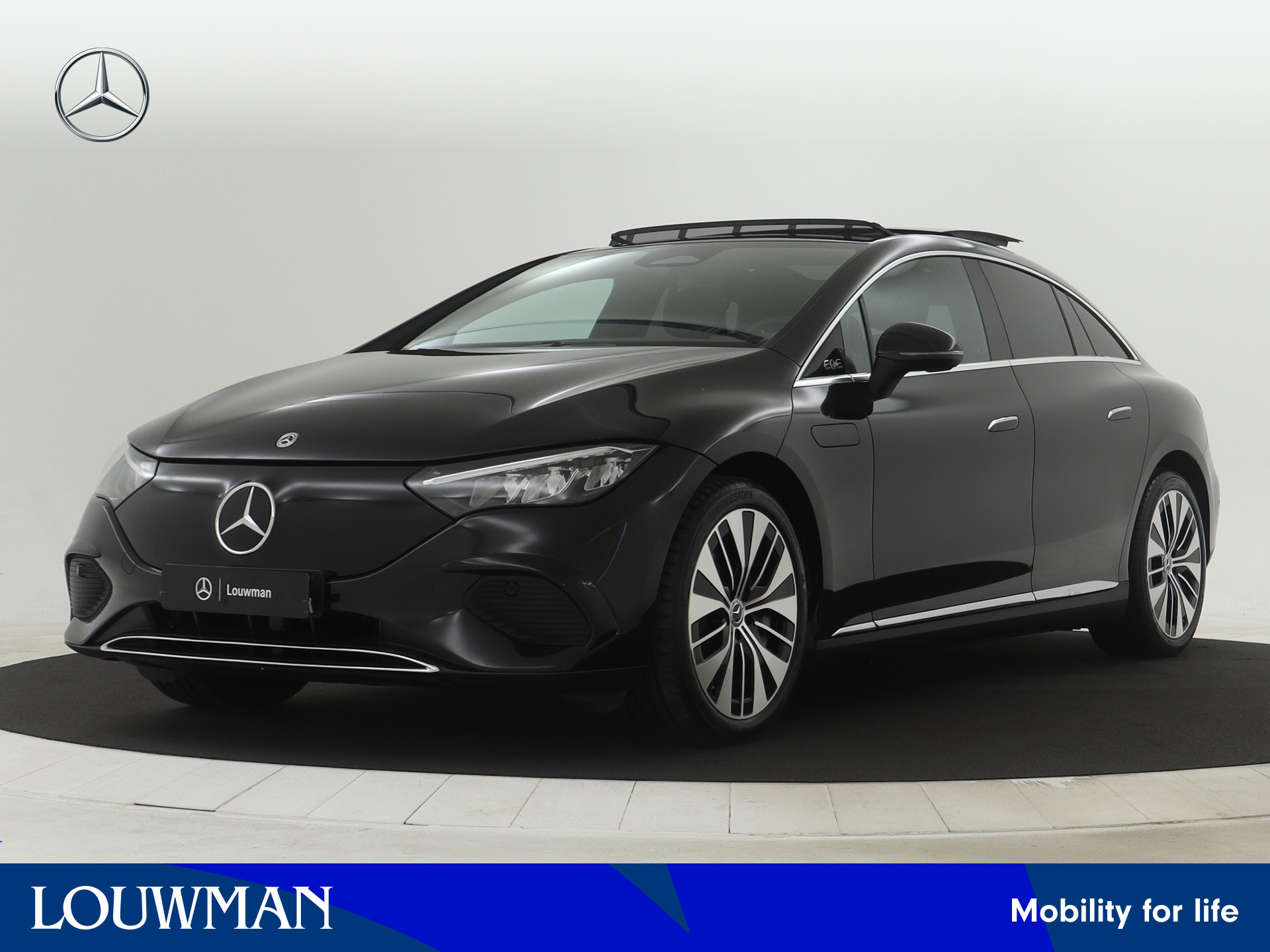 Mercedes-Benz EQE 300 Business Edition 89 kWh | Business Plus Pack | 	Parkeerpakket met achteruitrijcamera | KEYLESS GO-pakket | USB-pakket Plus | Rijassistentiepakket | Dodehoekassistent | Premium sfeerverlichting |