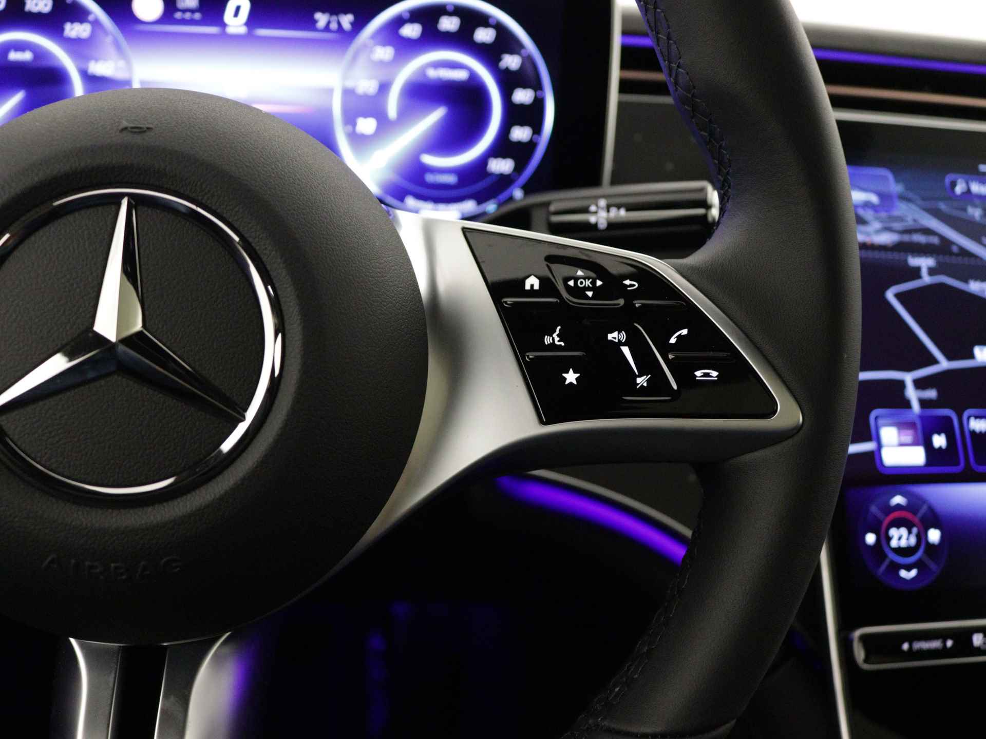 Mercedes-Benz EQE 300 Business Edition 89 kWh | Business Plus Pack | 	Parkeerpakket met achteruitrijcamera | KEYLESS GO-pakket | USB-pakket Plus | Rijassistentiepakket | Dodehoekassistent | Premium sfeerverlichting | - 20/39