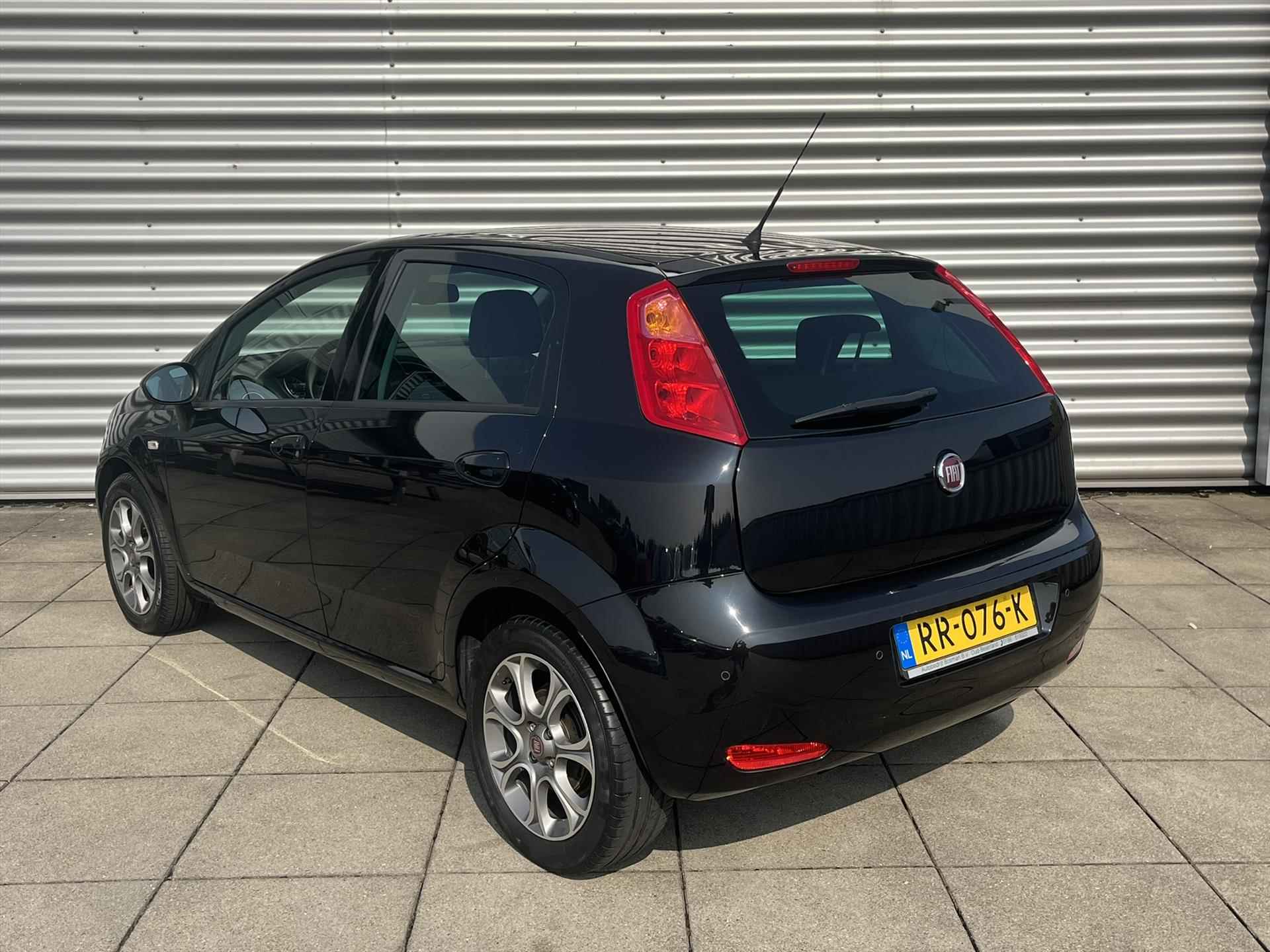 FIAT Punto 0.9 TwinAir Turbo 100pk 5d Lounge | Navigatie | Cruise Control | Climate Control - 4/27