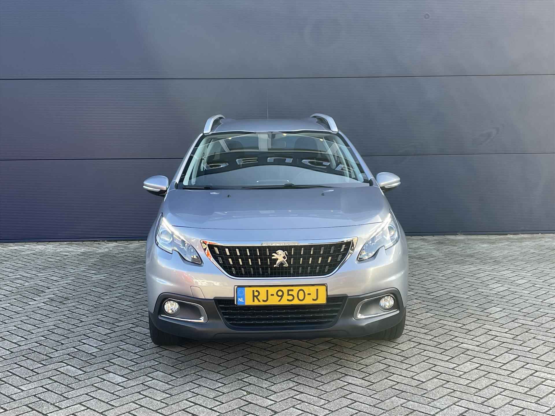 Peugeot 2008 1.2 PureTech 110pk Blue Lion | Navigatie | Apple Carplay | Airco | Cruise Control | Trekhaak | Dealer Onderhouden | - 2/36