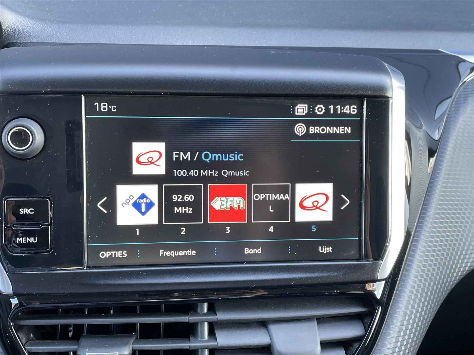 Peugeot 2008 1.2 PureTech 110pk Blue Lion | Navigatie | Apple Carplay | Airco | Cruise Control | Trekhaak | Dealer Onderhouden | - 24/36