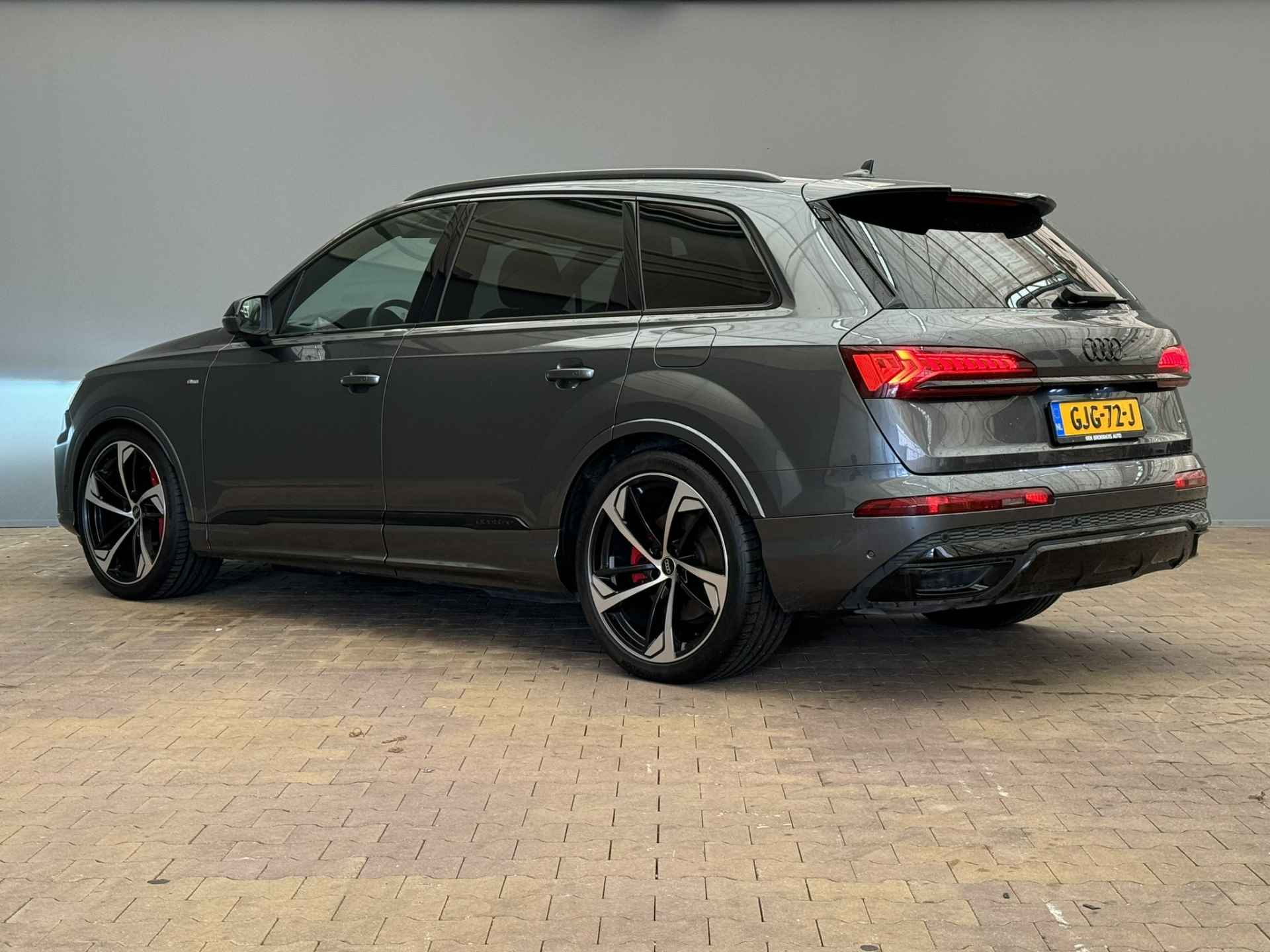 Audi Q7 60 TFSI e quattro 476PK Pro Line S Competition | Stoelventilatie | 22" Lichtmetaal | Luchtvering | E Leder/Alcantara | Virtueel Cockpit | Camera | Trekhaak (3500KG) Wegklapbaar |  Carplay | Elek. Achterklep - 3/41