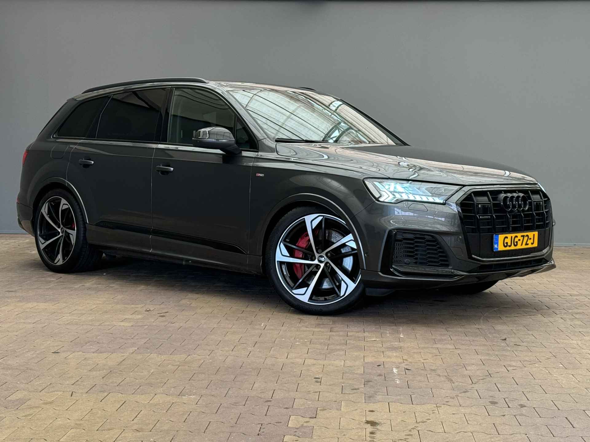 Audi Q7 60 TFSI e quattro 476PK Pro Line S Competition | Stoelventilatie | 22" Lichtmetaal | Luchtvering | E Leder/Alcantara | Virtueel Cockpit | Camera | Trekhaak (3500KG) Wegklapbaar |  Carplay | Elek. Achterklep - 32/41