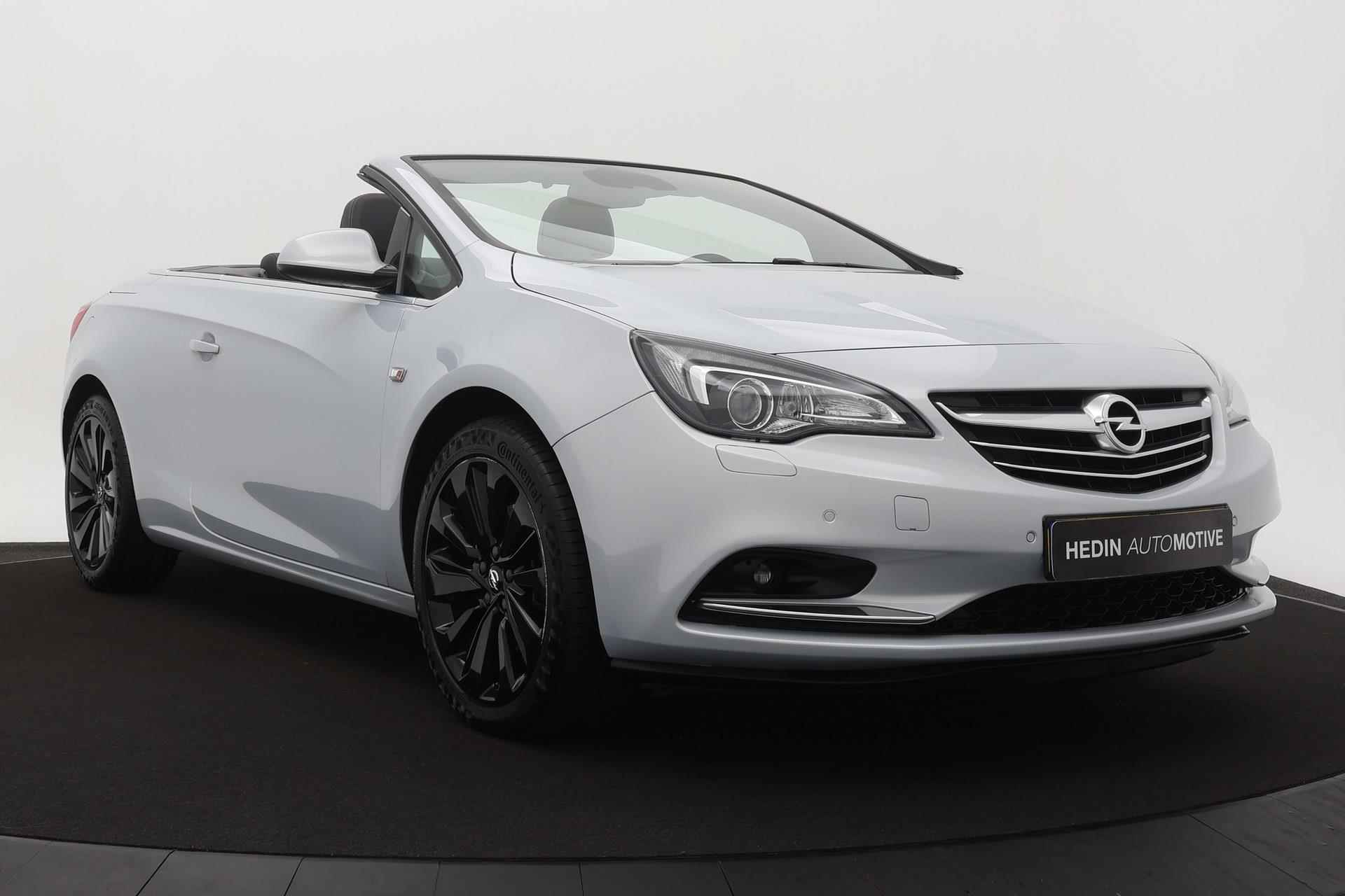 Opel Cascada 1.6 Turbo 170PK Cosmo | Navigatie | Camera | Leder met stoelverw. | Xenon | AGR stoelen | PDC V+A | 19 inch velgen - 7/31