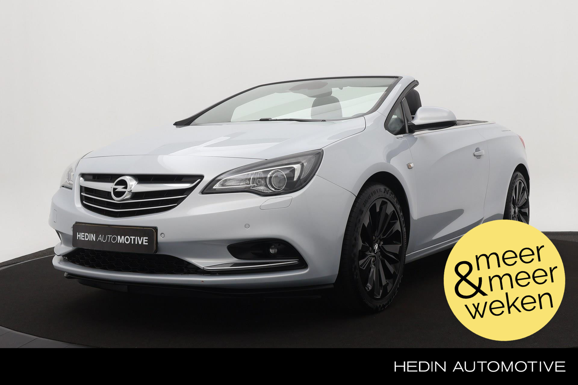 Opel Cascada 1.6 Turbo 170PK Cosmo | Navigatie | Camera | Leder met stoelverw. | Xenon | AGR stoelen | PDC V+A | 19 inch velgen