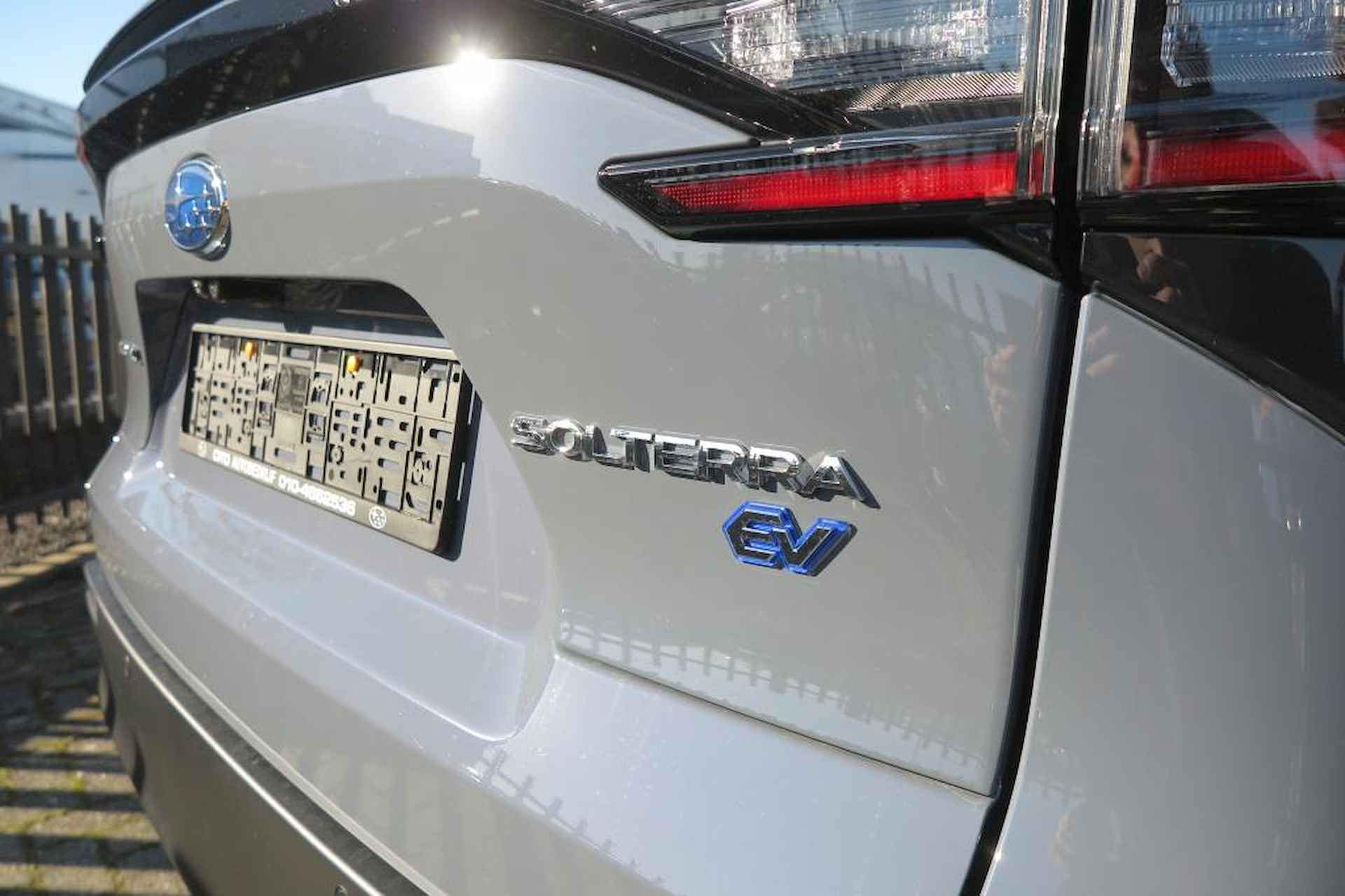 Subaru SOLTERRA SkyPackage 71 kWh Two Tone | Nieuw uit voorraad leverbaar | ACTIEKORTING € 6.000 |  8 Jaar Garantie - 6/37