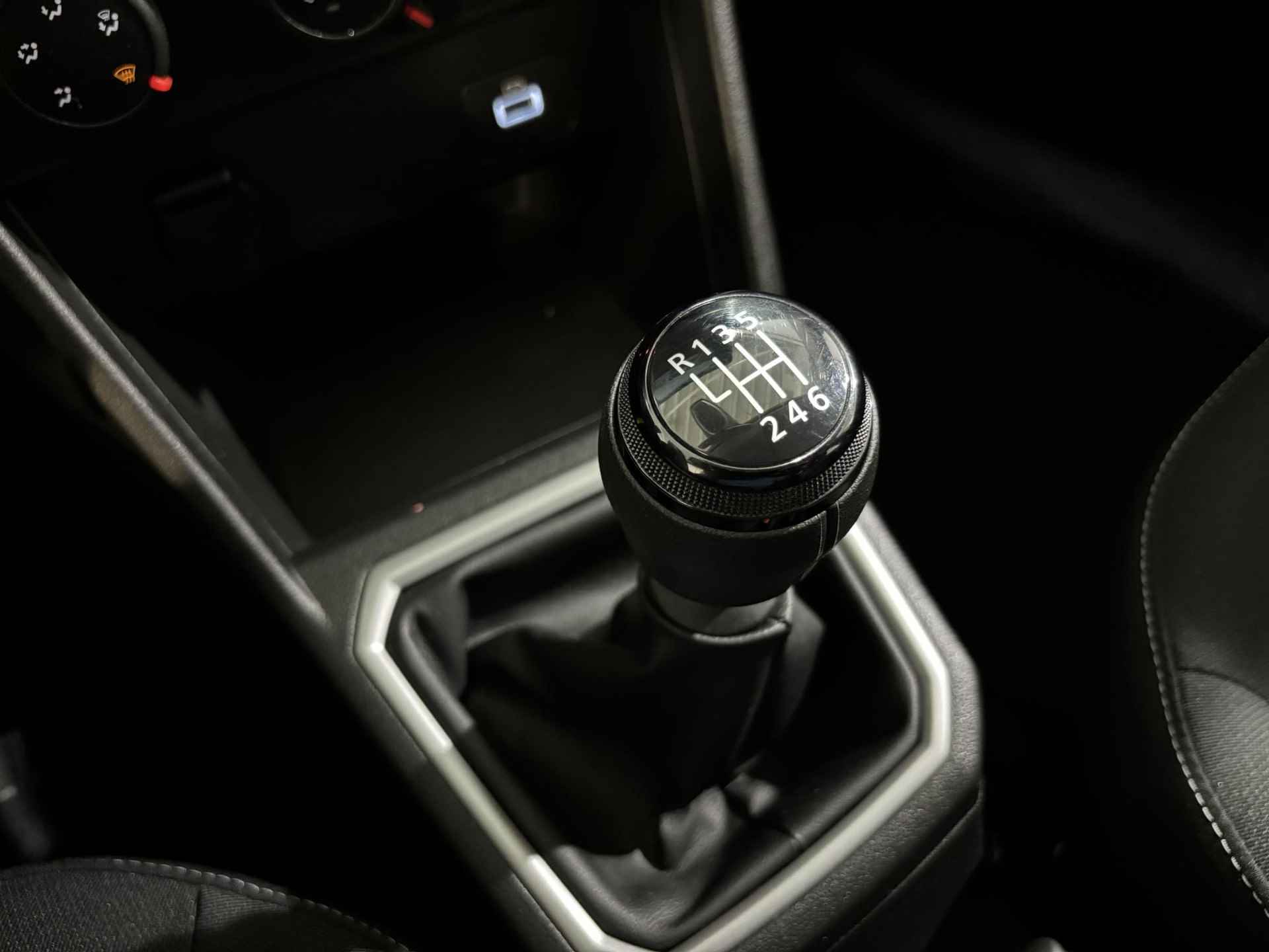 Dacia Sandero 1.0 - 90PK TCe Stepway Expression | Camera | Apple CarPlay/Android Auto | Cruise Control | Airco | Full LED | Parkeersensoren | Armsteun | Licht & Regen Sensor | - 25/28