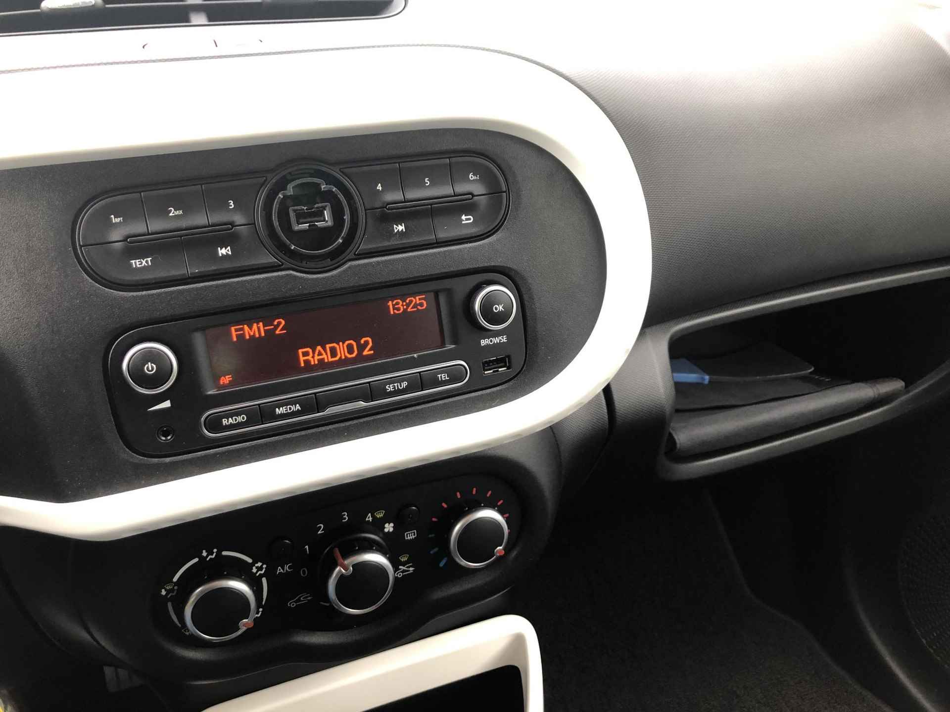 Renault Twingo 1.0 SCe Expression AIRCO|PDC|CRUISE CONTROL|USB - 17/23