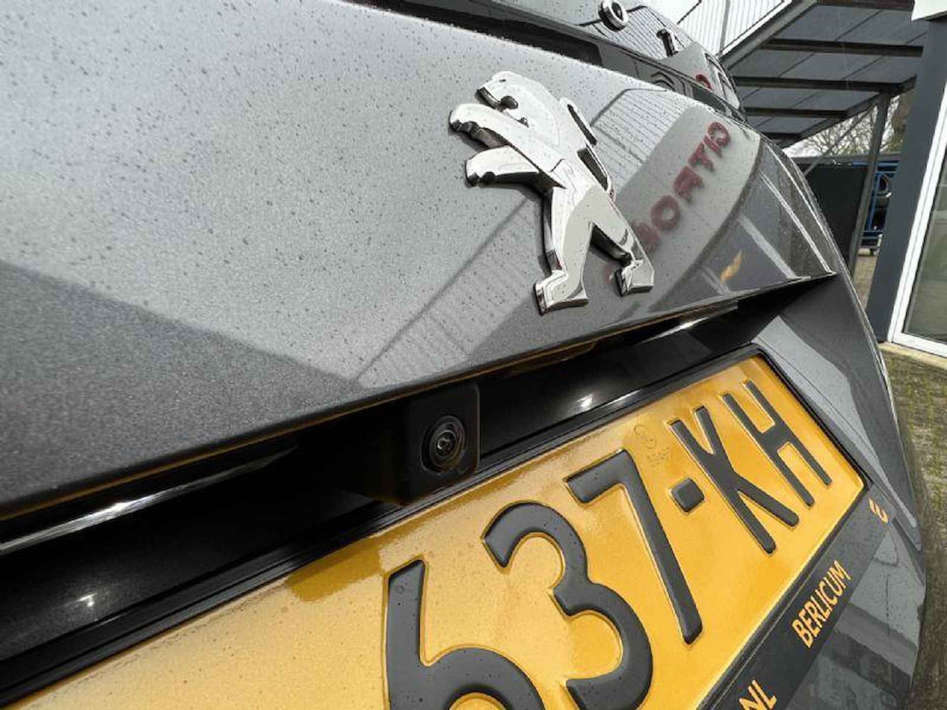 Peugeot 2008 PT130 Allure EAT8 Automaat | 3D Cockpit | Parkeercamera + PDC voor en achter | Navigatie | - 18/25