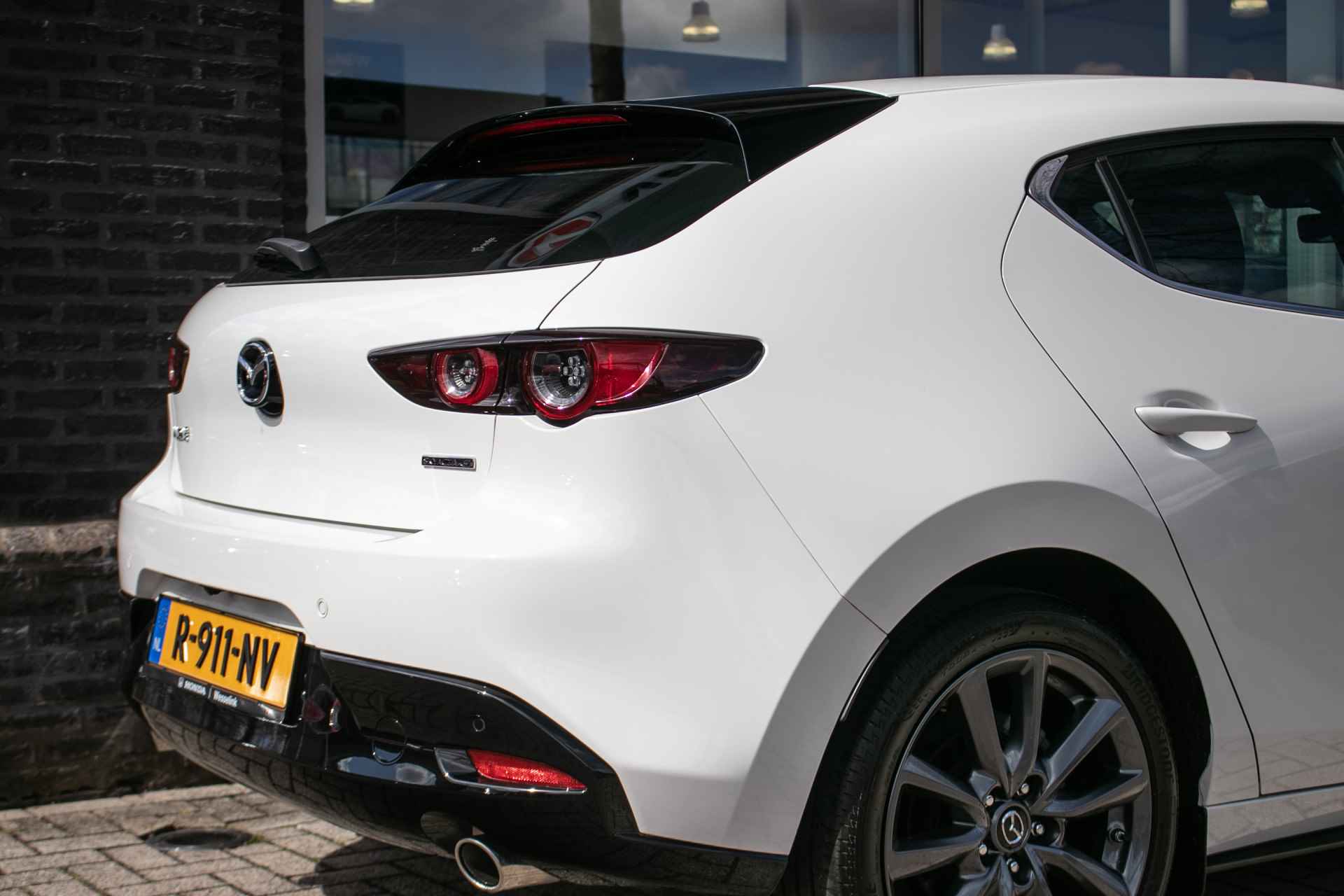 Mazda 3 2.0 E-SkyActiv-G 150 Sportive - All-in rijklrprs | Navi | Stoel/stuurverw. | parkeercamera | LED - 20/40