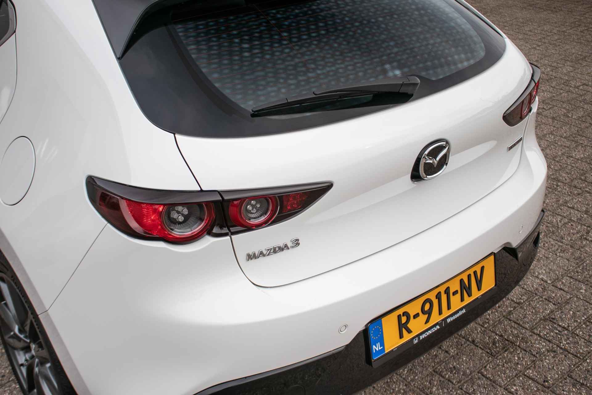 Mazda 3 2.0 E-SkyActiv-G 150 Sportive - All-in rijklrprs | Navi | Stoel/stuurverw. | parkeercamera | LED - 26/41