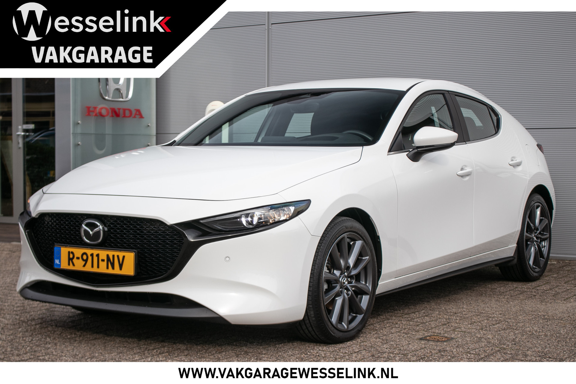 Mazda 3 2.0 E-SkyActiv-G 150 Sportive - All-in rijklrprs | Navi | Stoel/stuurverw. | parkeercamera | LED