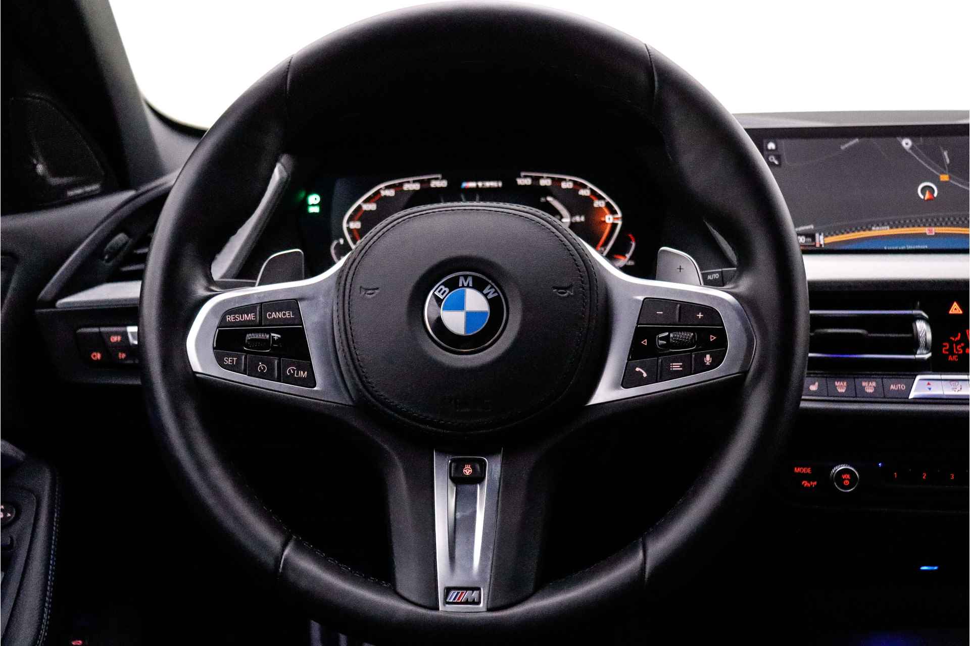 BMW 1-serie M135i xDr. HIGH EXECUTIVE 1e Eig.HARMAN KARDON/CAMERA/HEAD UP/KEYLESS/STOEL.VW - 20/37