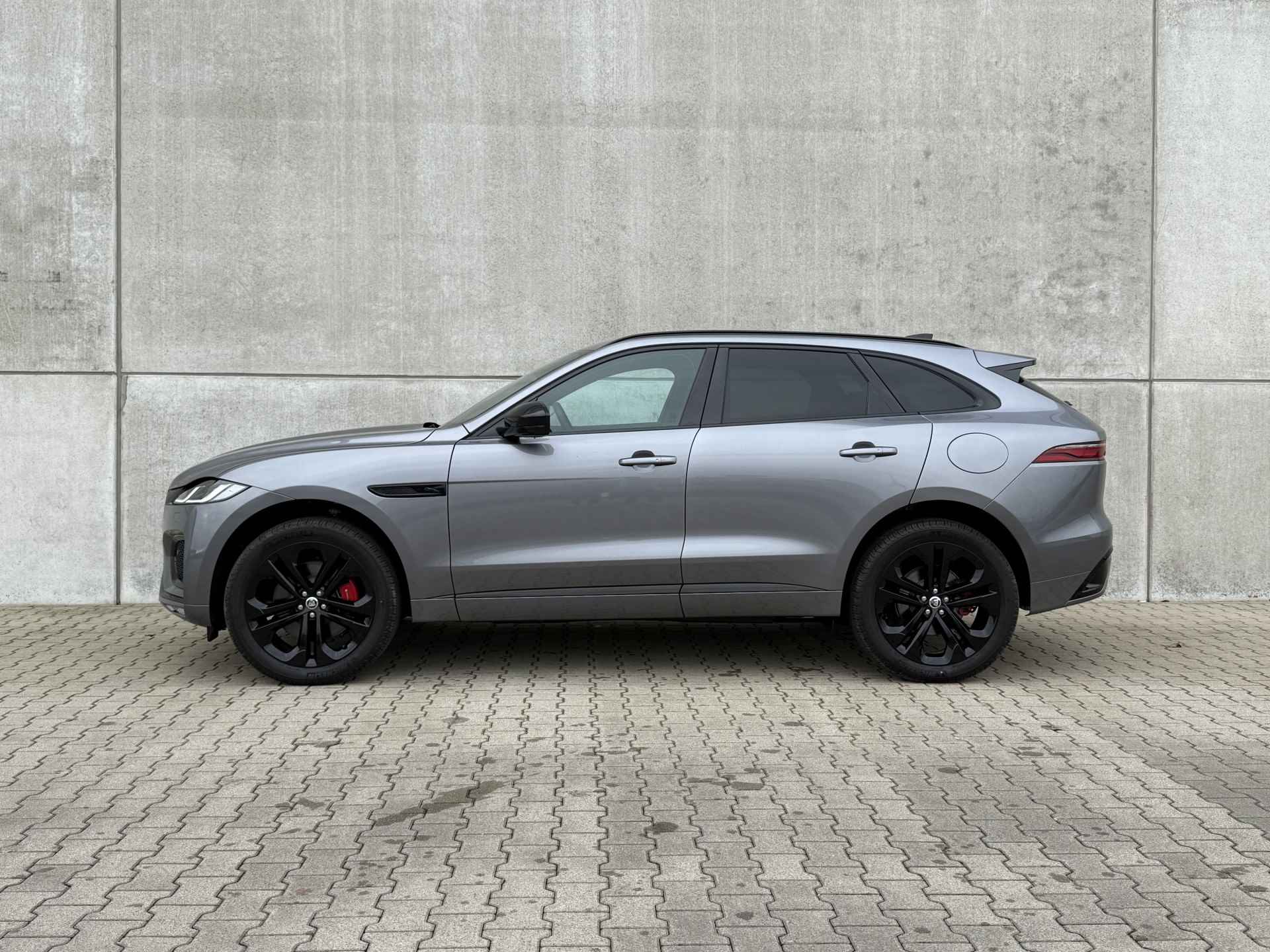 Jaguar F-Pace 2.0 P400e PHEV R-Dynamic SE - 10/36