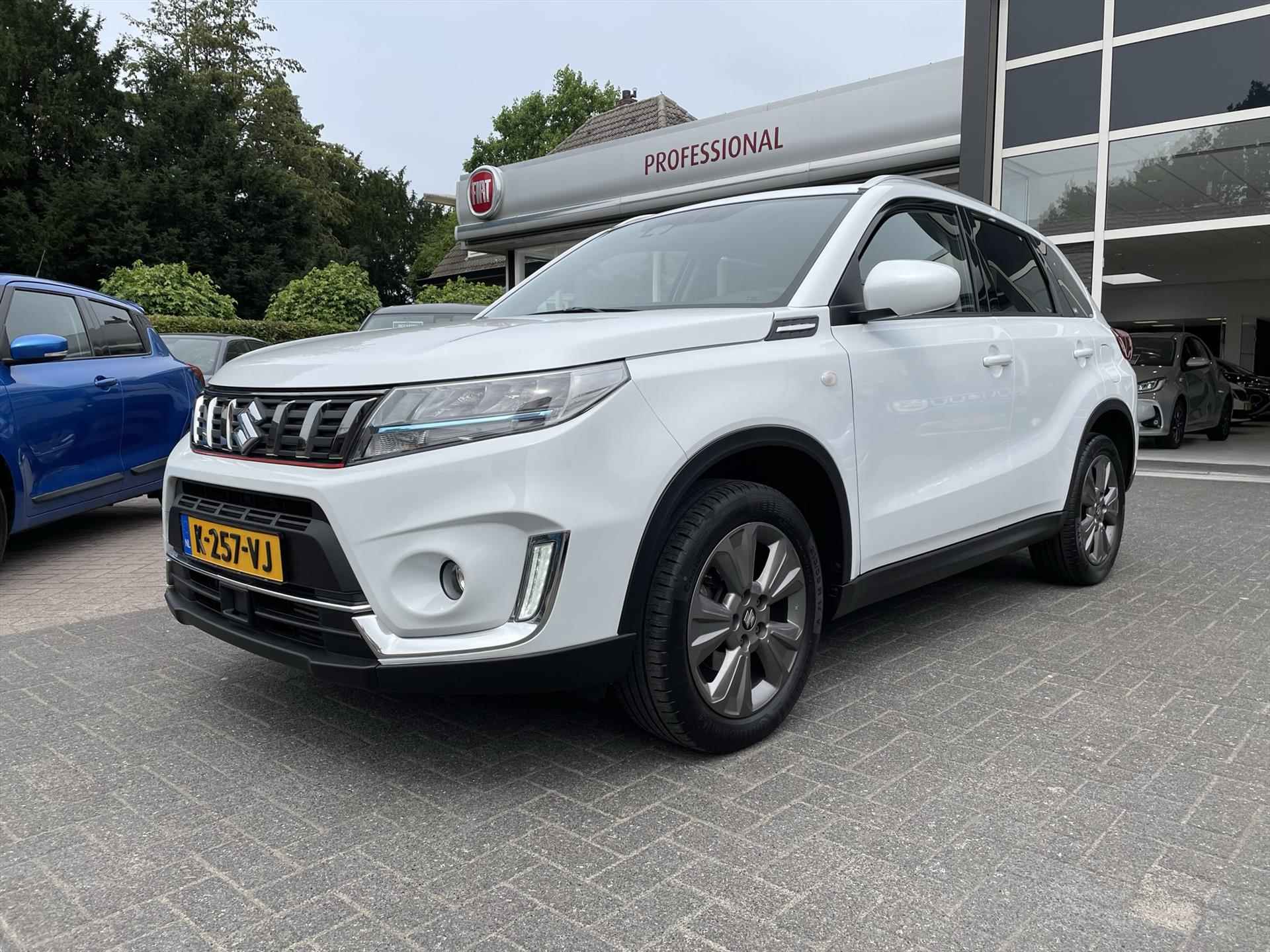 Suzuki Vitara 1.4 Boosterjet 129pk Smart Hybrid Select | Trekhaak | Navi | - 3/45