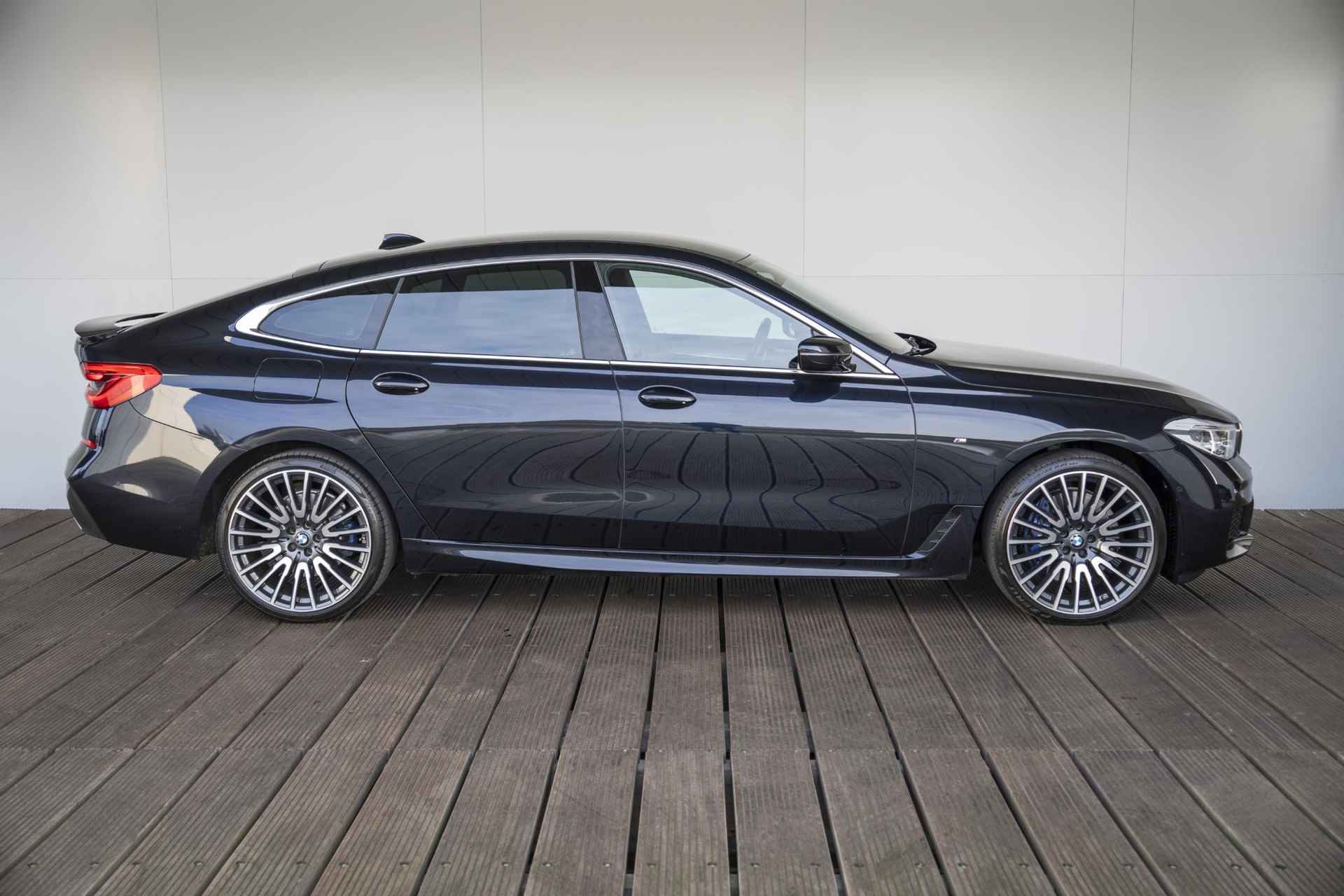 BMW 6 Serie Gran Turismo 630i High Executive M Sportpakket | 20'' Bicolor | Driving Assistant | HiFi System - 4/64