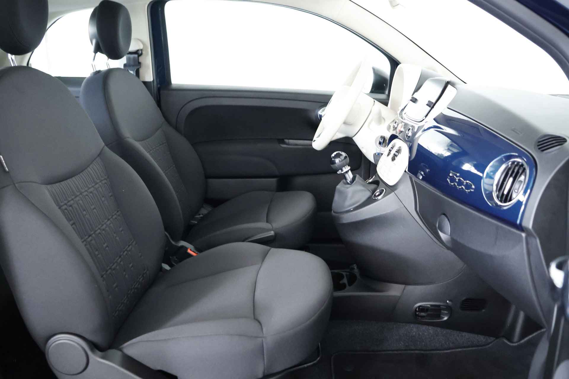 Fiat 500 1.0 Hybrid / Navigatie / Cruisecontrol / Allseason / Bluetooth - 10/22