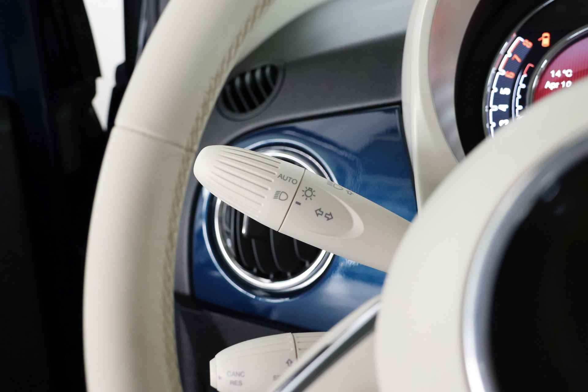 Fiat 500 1.0 Hybrid / Navigatie / Cruisecontrol / Allseason / Bluetooth - 15/22