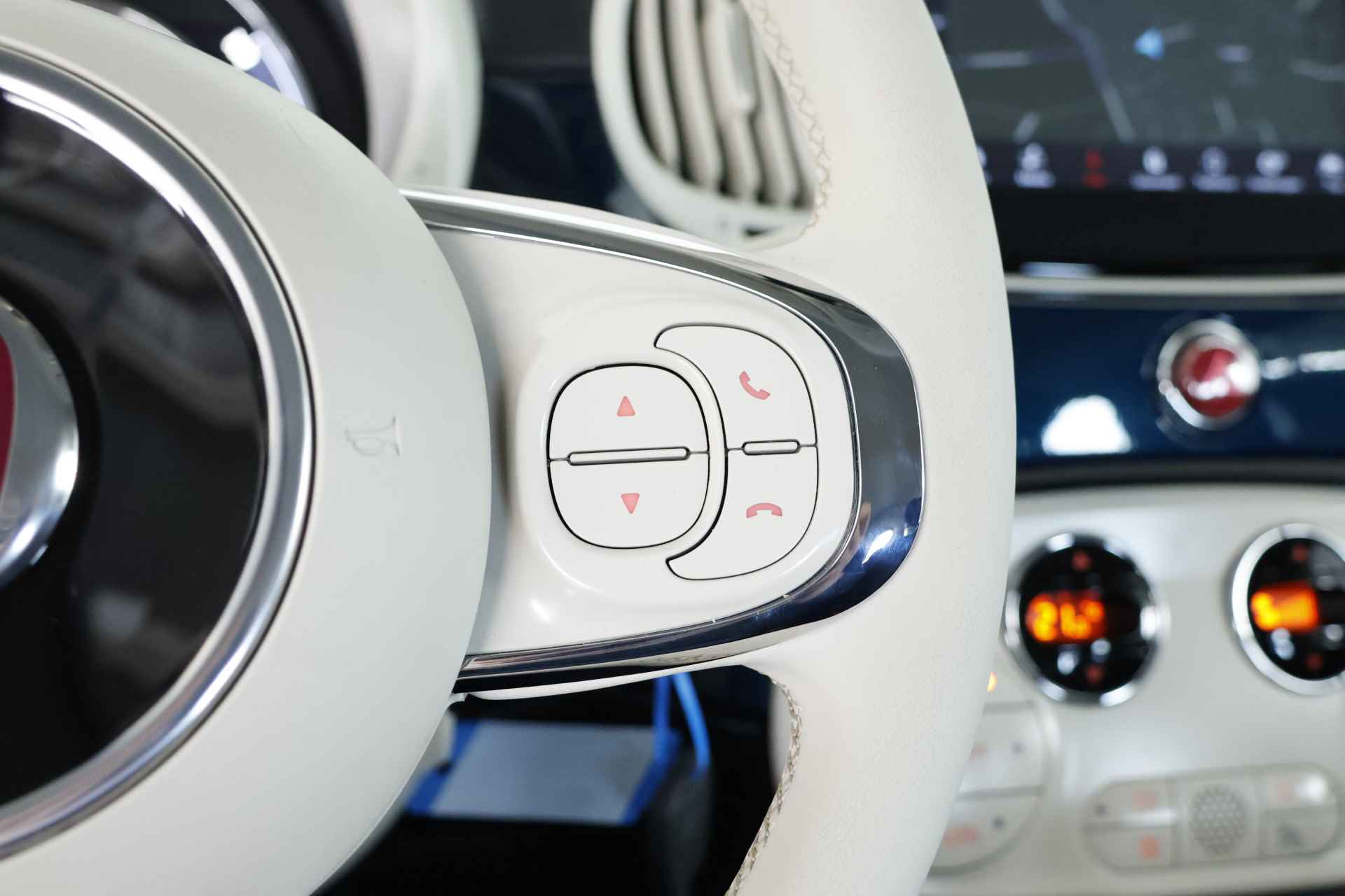 Fiat 500 1.0 Hybrid / Navigatie / Cruisecontrol / Allseason / Bluetooth - 21/22