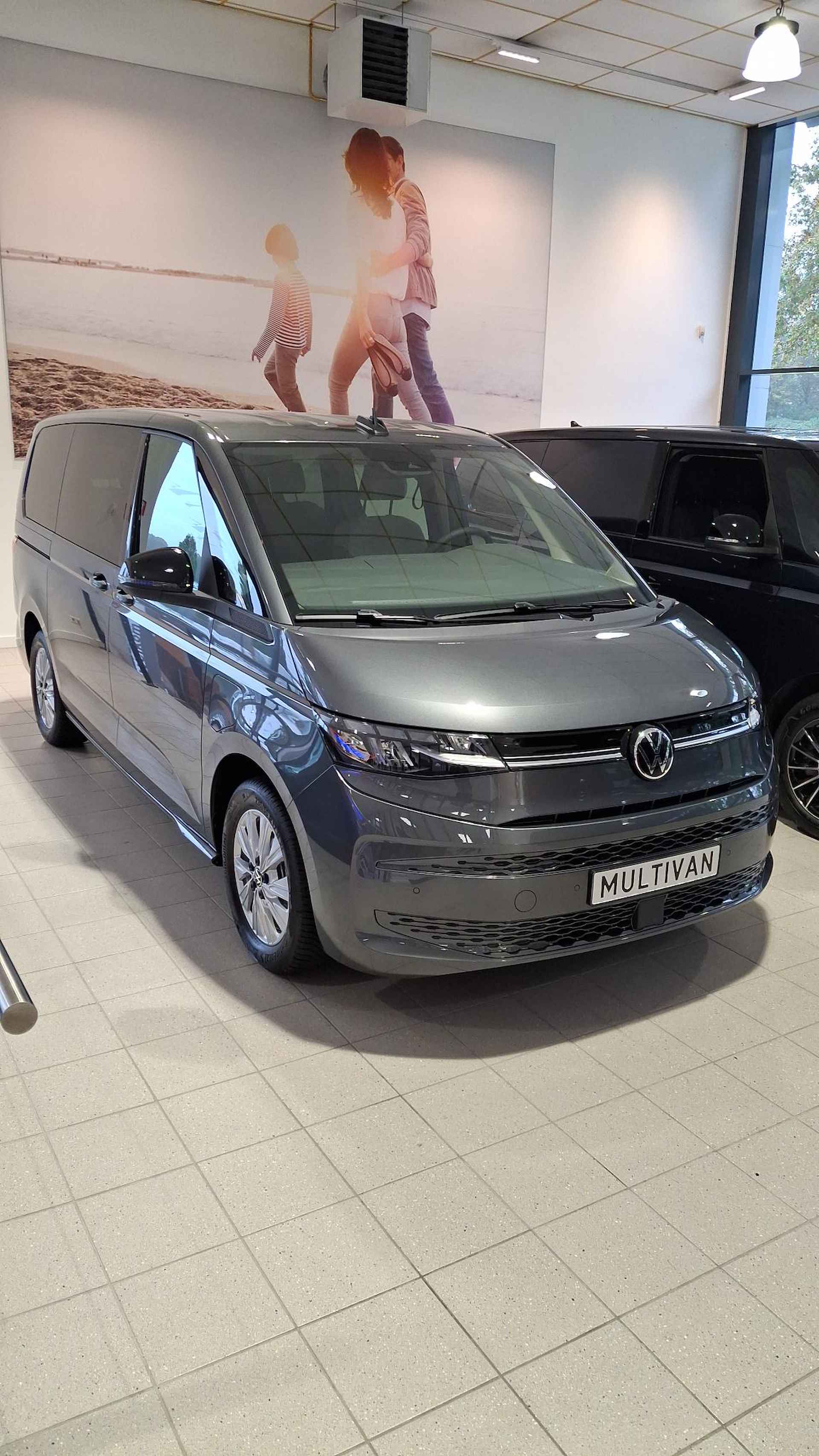 Volkswagen Multivan 1.4 eHybrid L2H1 Life Direct te leveren | Camera | Getint glas | Alarm klasse 3 - 3/21