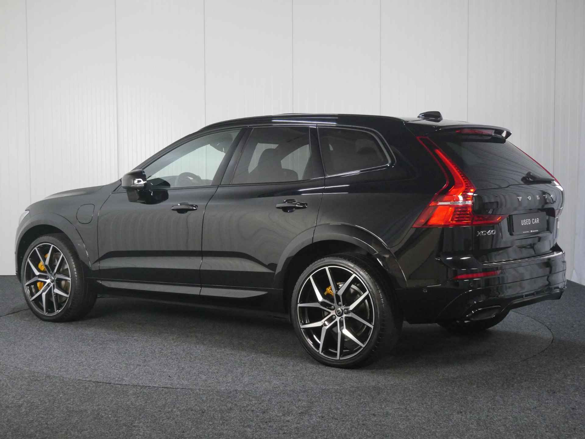 Volvo XC60 T8 AUT8 406PK AWD Polestar Engineered, Bowers & Wilkins Audio, Adaptieve Cruise Control, Dodehoekdetectie Met Correctie, Keyless Entry, Adaptieve Koplampen, 360 Graden Camera, Getint Glas Achter, Head-Up Display - 4/53