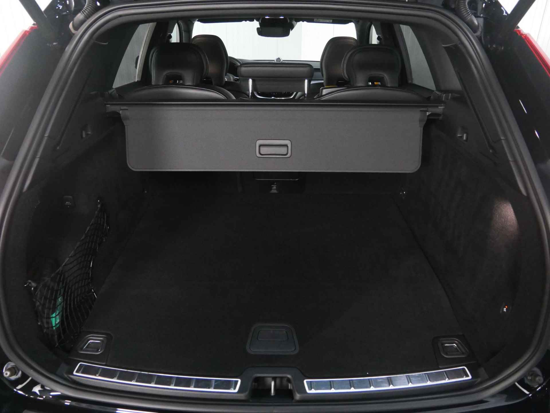 Volvo XC60 T8 AUT8 406PK AWD Polestar Engineered, Bowers & Wilkins Audio, Adaptieve Cruise Control, Dodehoekdetectie Met Correctie, Keyless Entry, Adaptieve Koplampen, 360 Graden Camera, Getint Glas Achter, Head-Up Display - 17/53