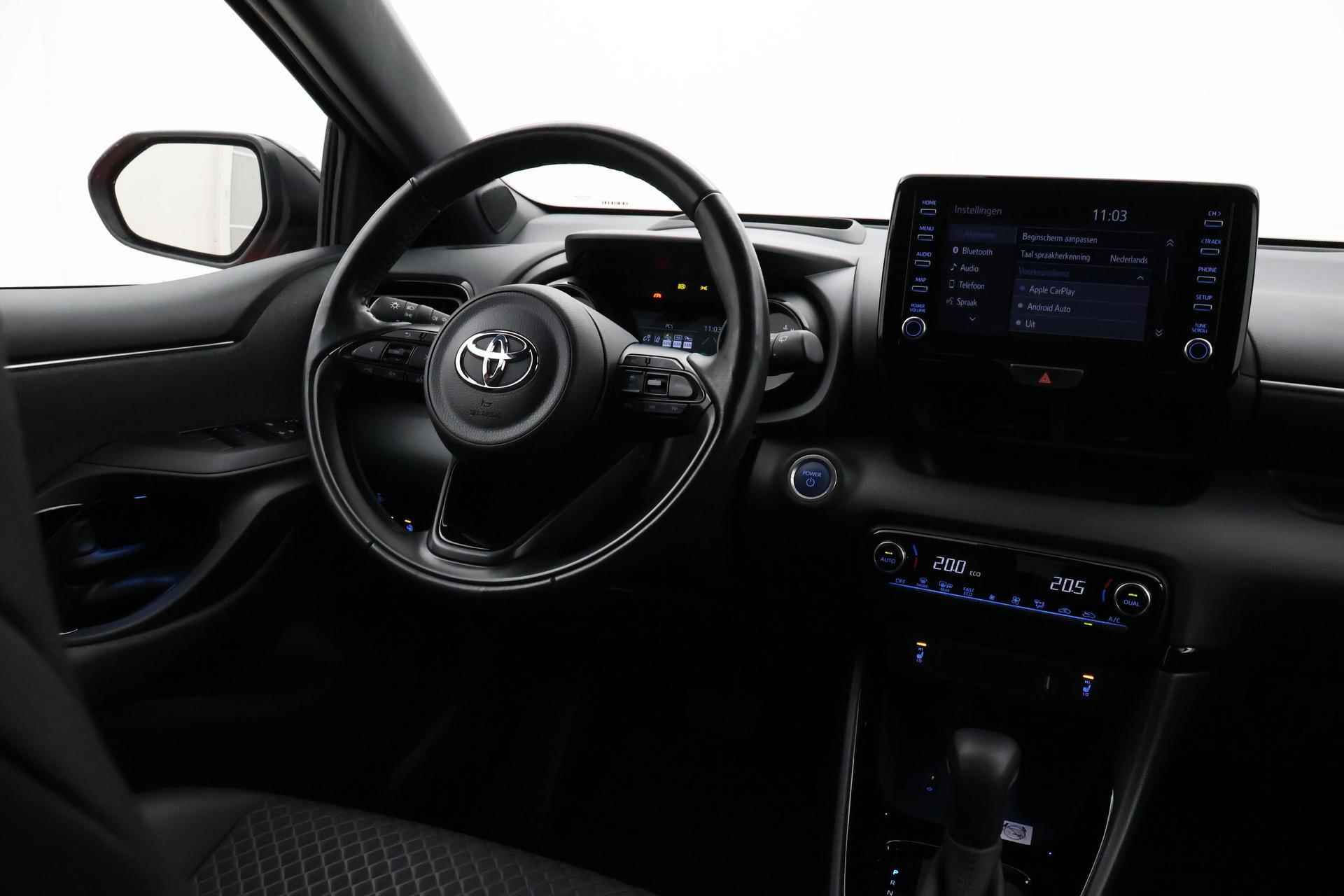 Toyota Yaris 1.5 Hybrid Launch Edition | 17 inch | Head-up display | Apple Carplay / Android Auto - 27/40