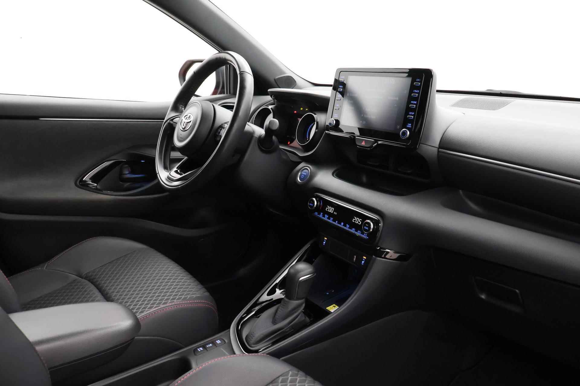 Toyota Yaris 1.5 Hybrid Launch Edition | 17 inch | Head-up display | Apple Carplay / Android Auto - 36/40