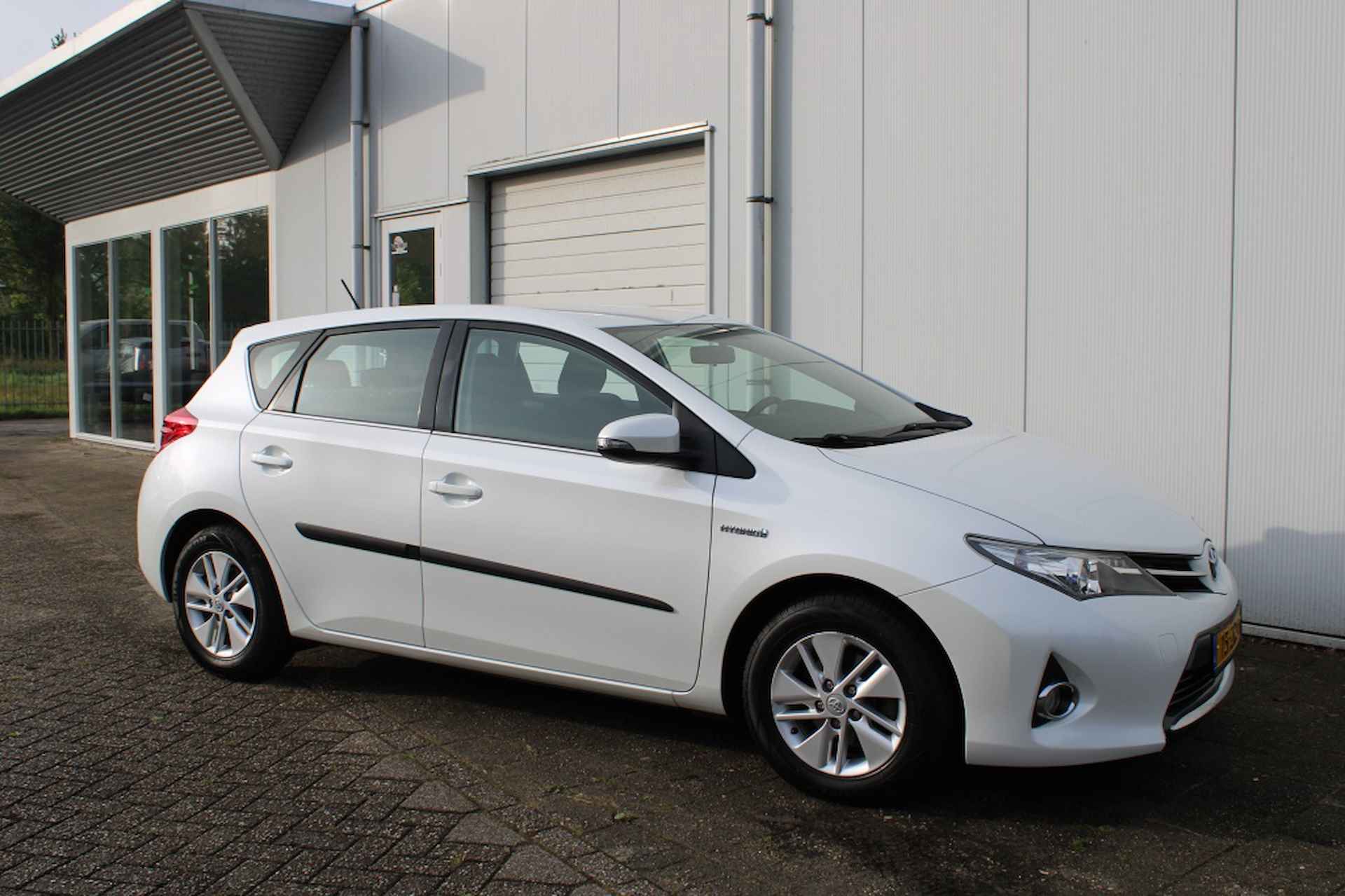 Toyota Auris 1.8 Hybrid Aspiration + NAV + Trekhaak - 5/28