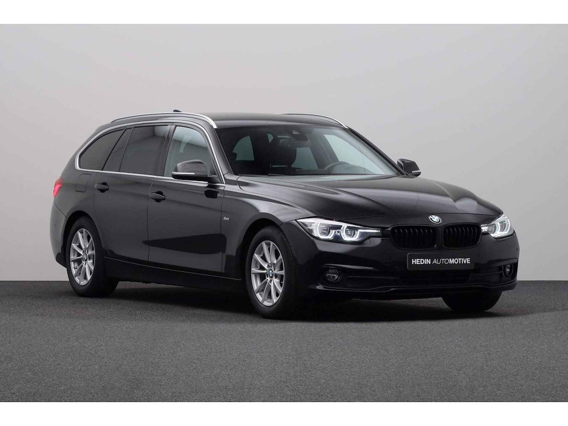 BMW 3 Serie Touring 320d EDE Saphir Edition | Achteruitrijcamera | Driving Assistant | Stoelverwarming | Navigatiesysteem Professional | PDC | - 11/24