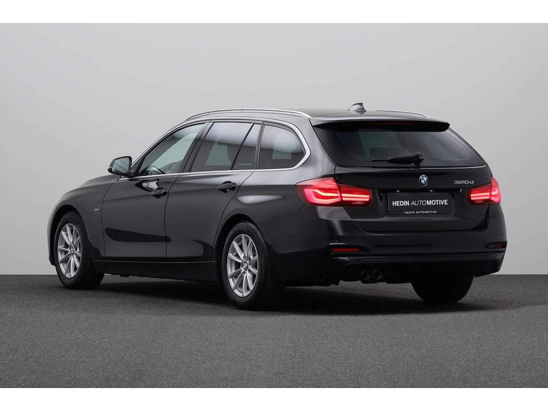 BMW 3 Serie Touring 320d EDE Saphir Edition | Achteruitrijcamera | Driving Assistant | Stoelverwarming | Navigatiesysteem Professional | PDC | - 15/24