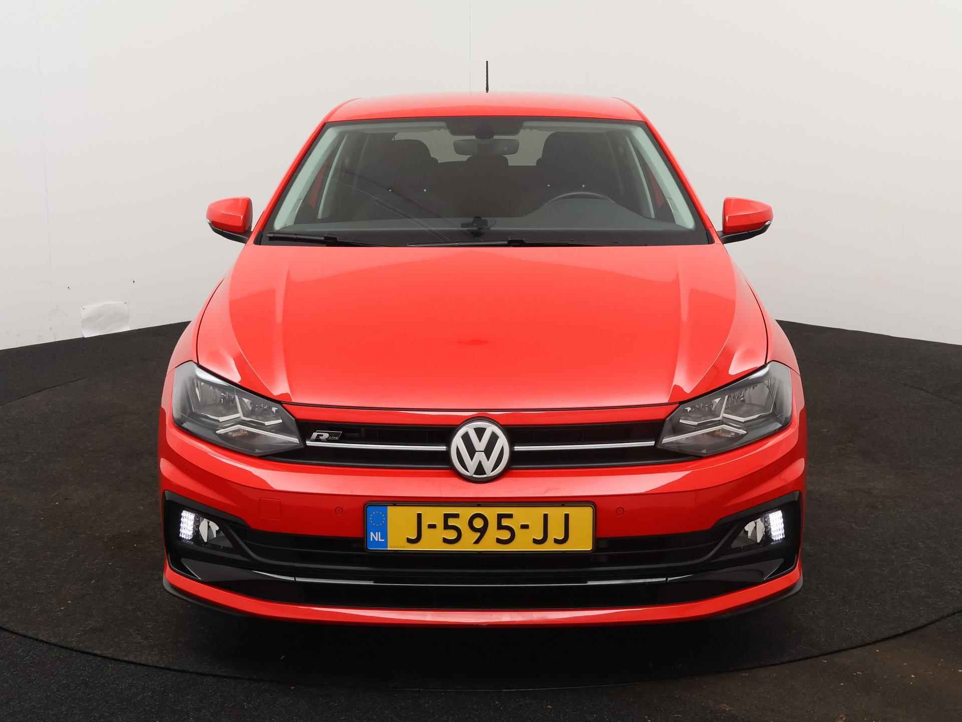 Volkswagen Polo 1.0 TSI Highline Business R 95 PK | R-Line | Navigatie | Achteruitrijcamera| Climatronic | Digital Cockpit | Stoelverwarming | Keyless | Apple Carplay | Android Auto | Adaptive Cruise Control | LED dagrijverlichting | - 6/19