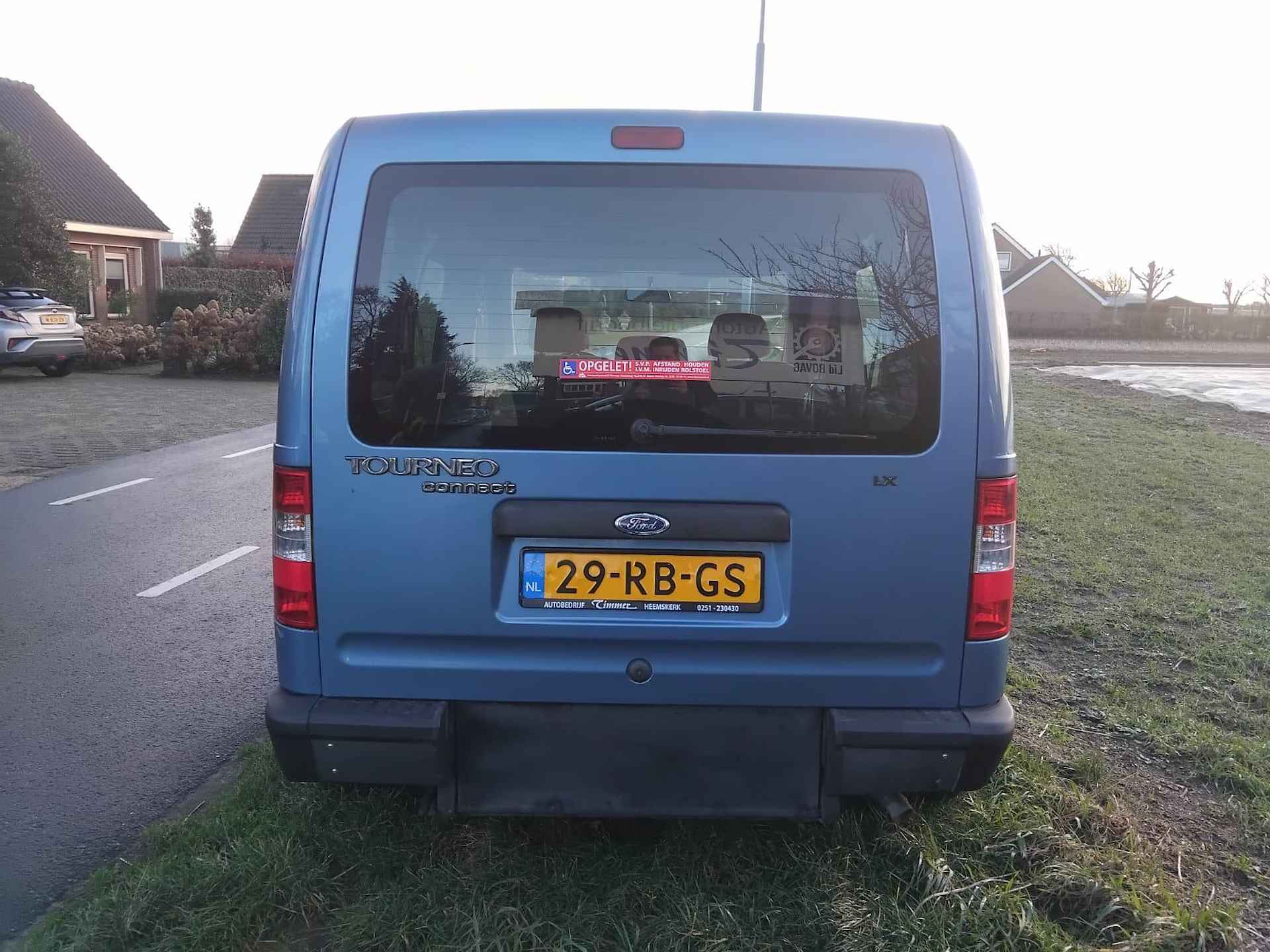 Ford Tourneo Connect 1.8-16V ROLSTOELAUTO 3+1 - 6/18