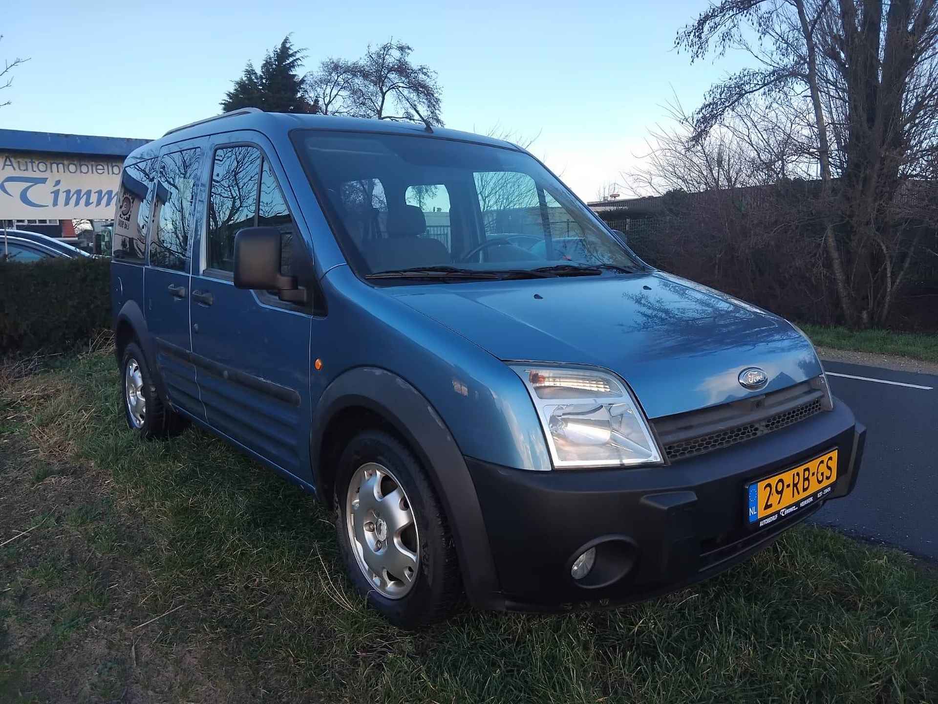 Ford Tourneo Connect 1.8-16V ROLSTOELAUTO 3+1