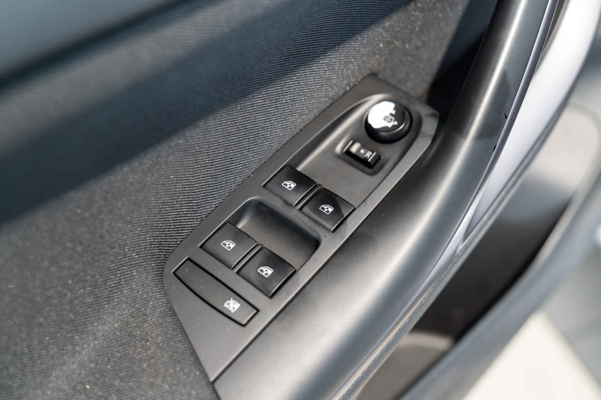 Opel Astra 1.4 Turbo 150PK Edition + | Climate Controle | Navigatie | Trekhaak | Parkeersensoren | Lichtmetalen velgen | - 16/33