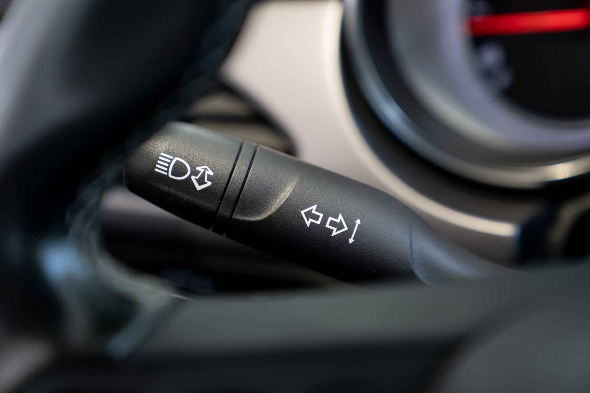 Opel Astra 1.4 Turbo 150PK Edition + | Climate Controle | Navigatie | Trekhaak | Parkeersensoren | Lichtmetalen velgen | - 21/33