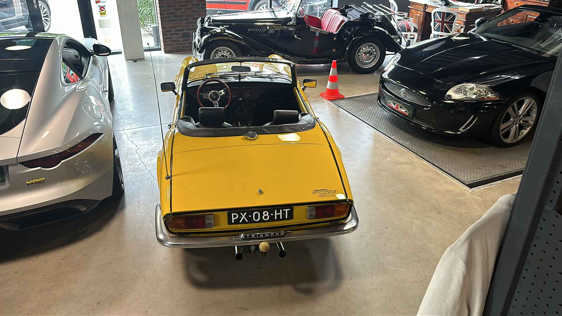 Triumph Spitfire 1500 Soft + Hard-top - 3/24