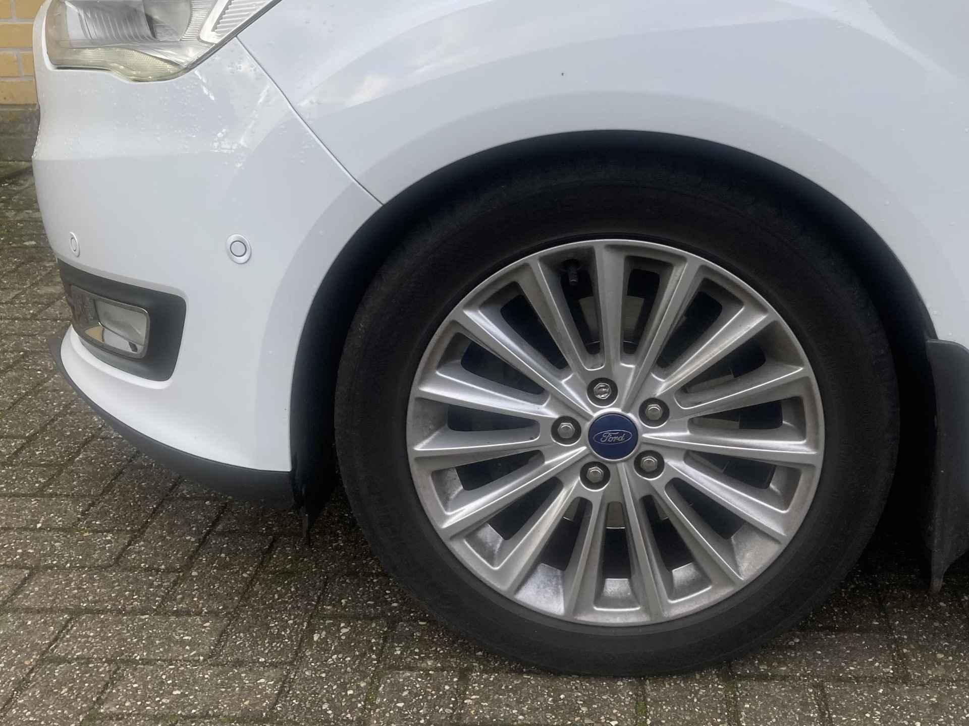 Ford C-Max 1.5 150pk Titanium-navi-trekhaak 1500kg geremd - 3/24