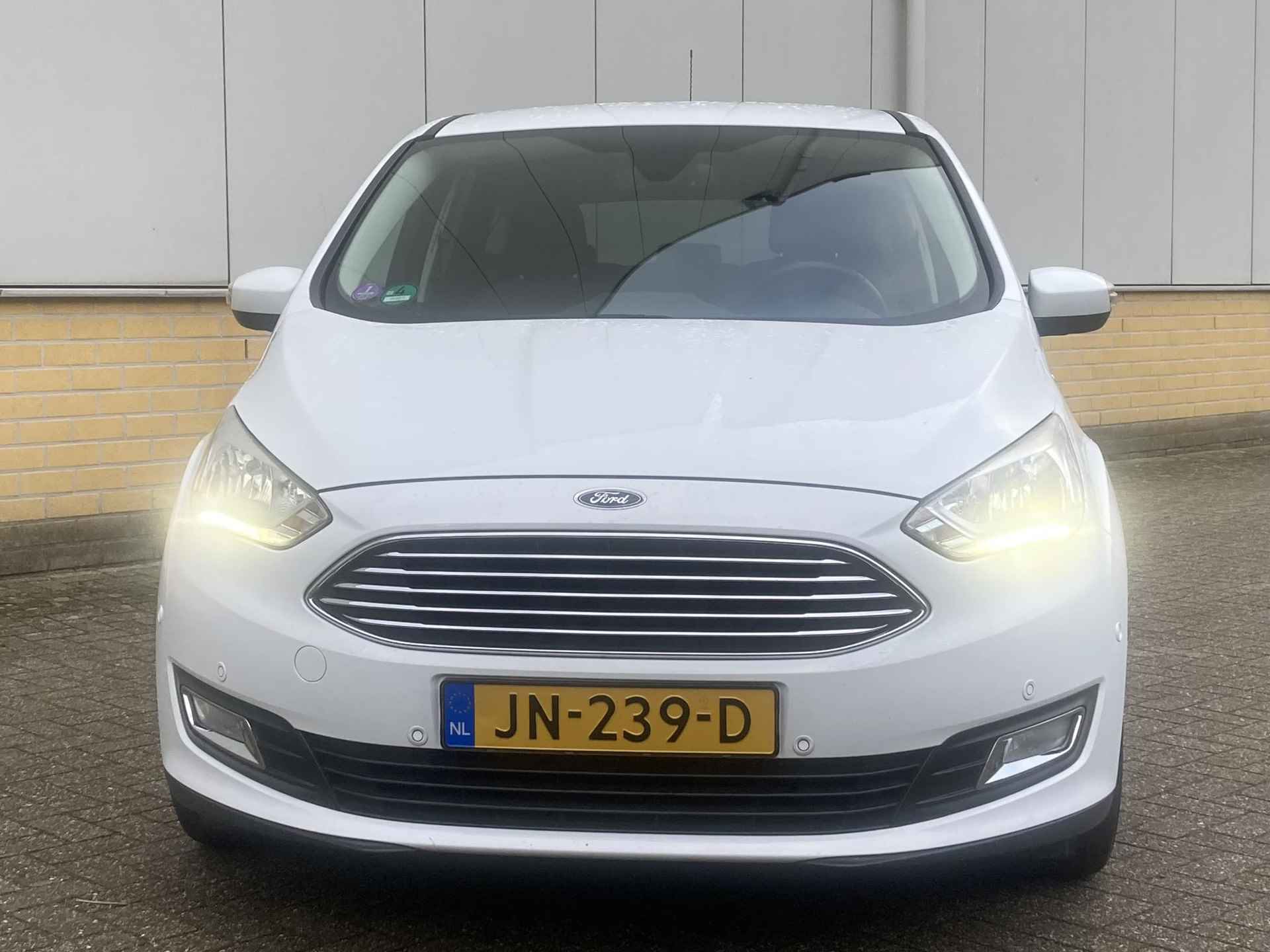 Ford C-Max 1.5 150pk Titanium-navi-trekhaak 1500kg geremd - 4/24