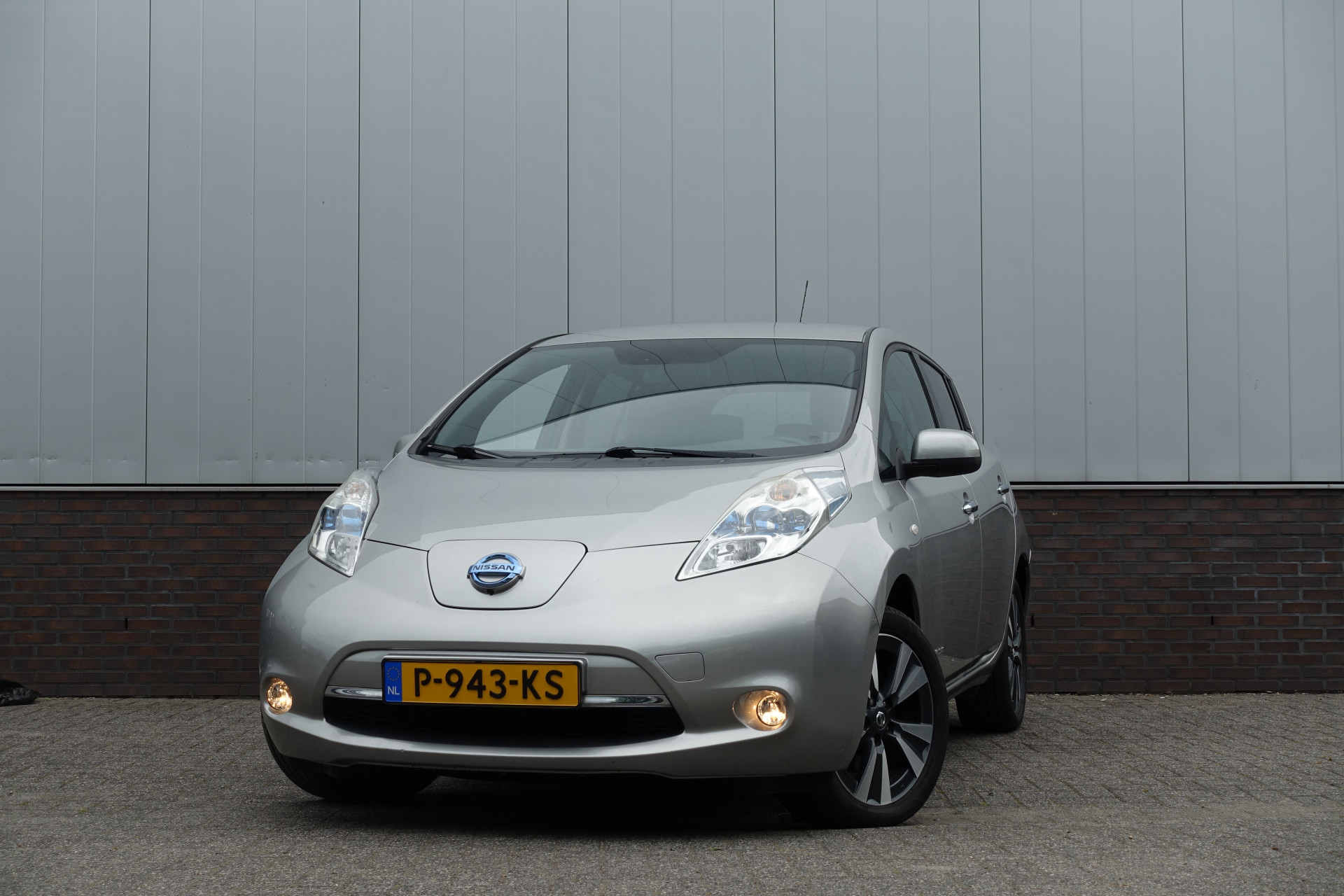 Nissan Leaf Tekna 30 kWh | Lederen bekleding | Navigatie | € 2.000.- subsidie € 8.500.-